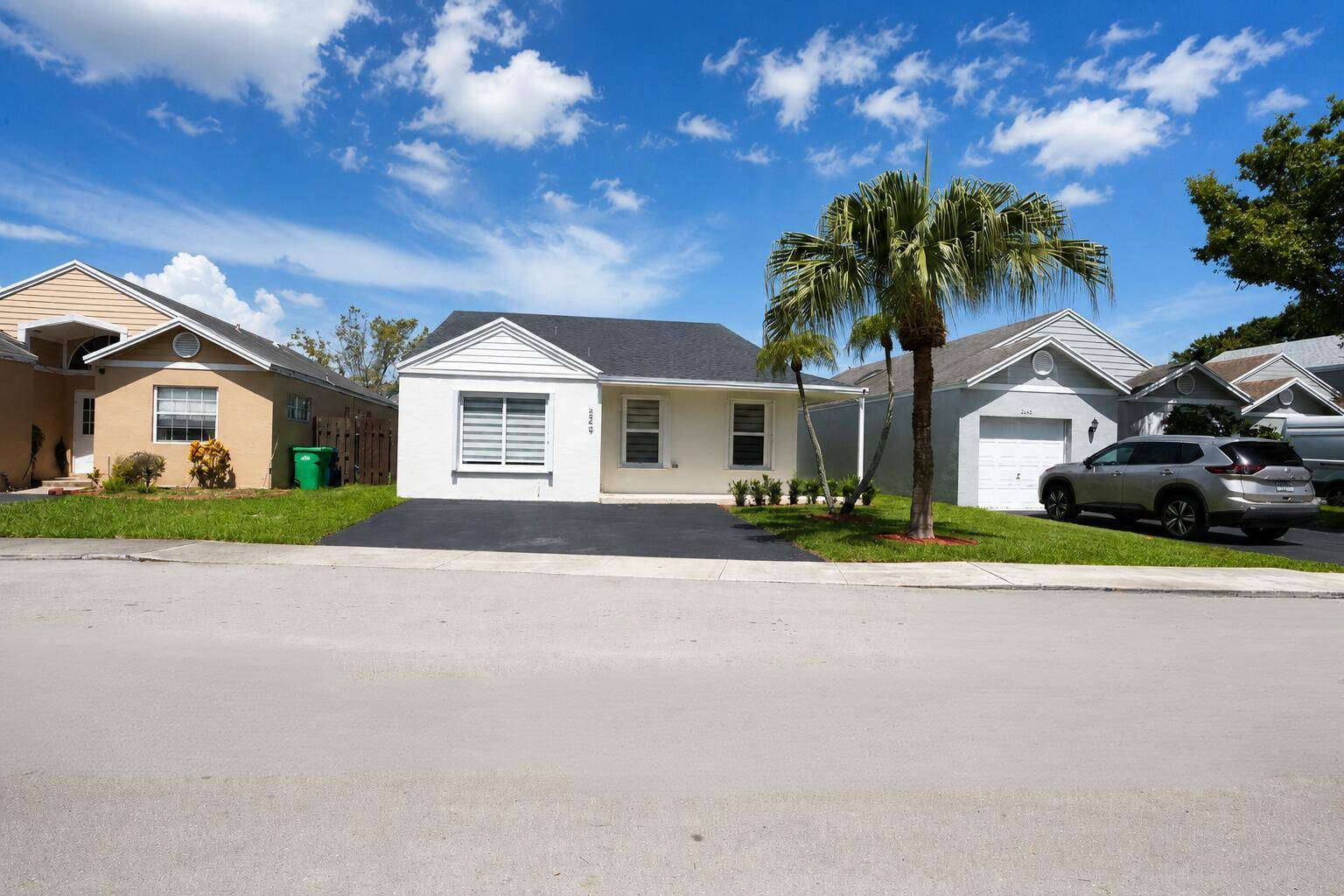 249 SW 159thSunrise - picture