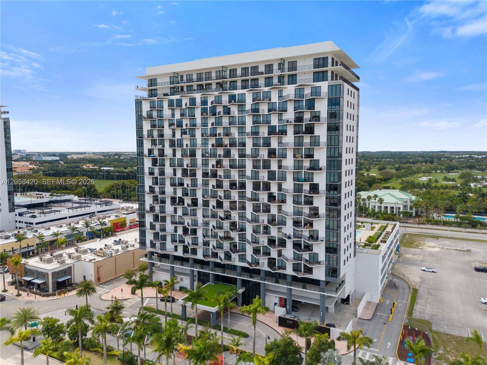 5300 Paseo BlvdDoral - 5300 Paseo Condo condo unit 502 - picture