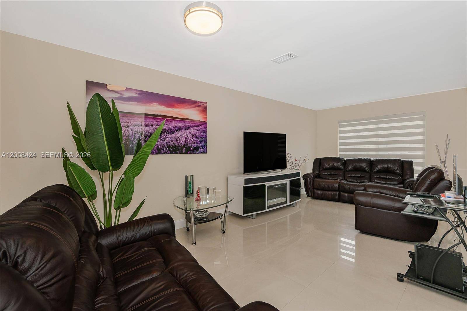 11559 SW 7th StSweetwater - picture