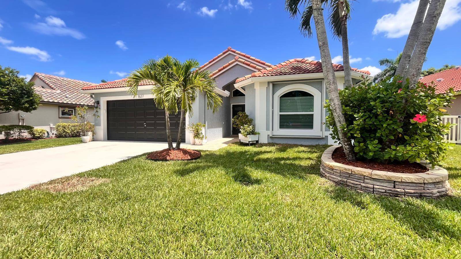 1627 Oak BerryWellington - picture