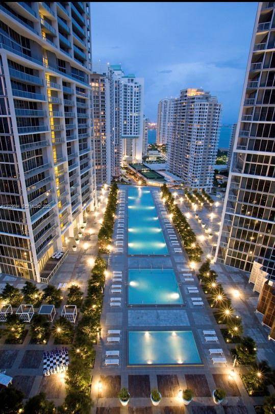 495 BRICKELLMiami - ICON BRICKELL NO TWO condo unit 1605 - picture