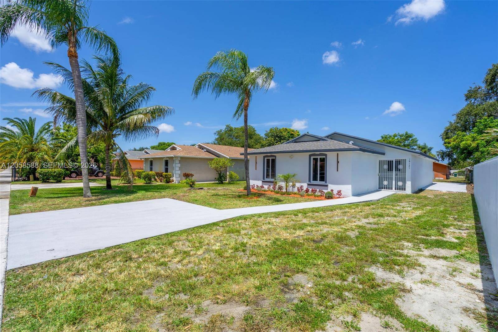 19131 NW 33rd CtMiami Gardens - picture