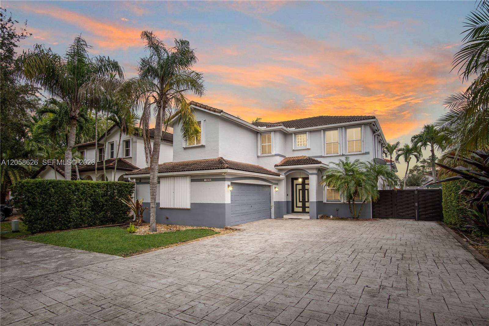 13836 SW 39th TerMiami - picture
