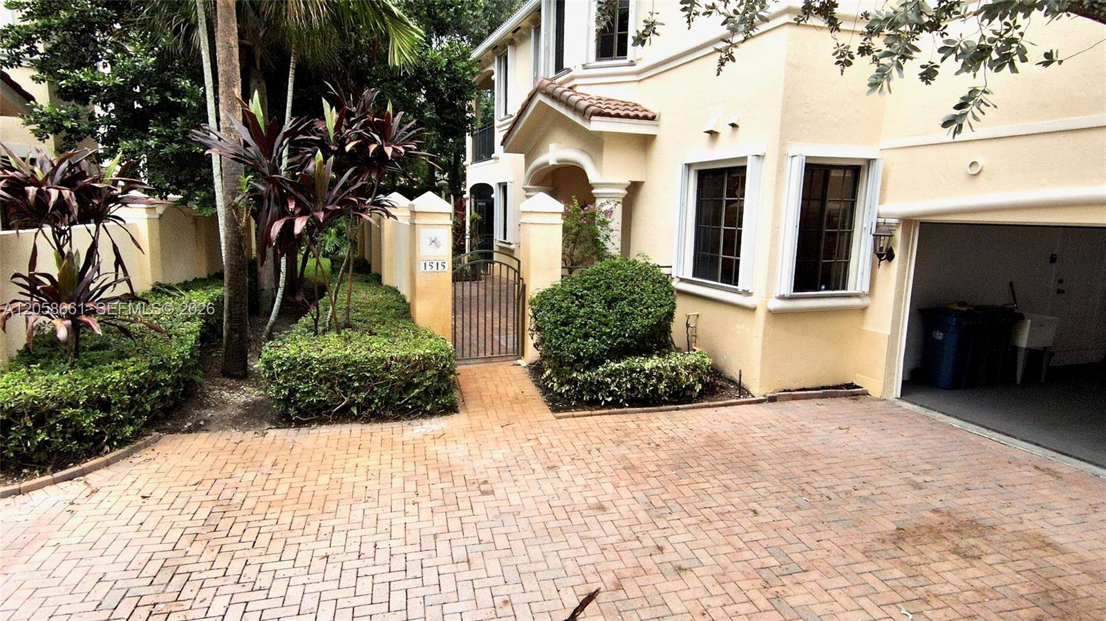 1515 Passion Vine CirWeston - MARIPOSA POINTE AT WESTON condo unit 2-1 - picture