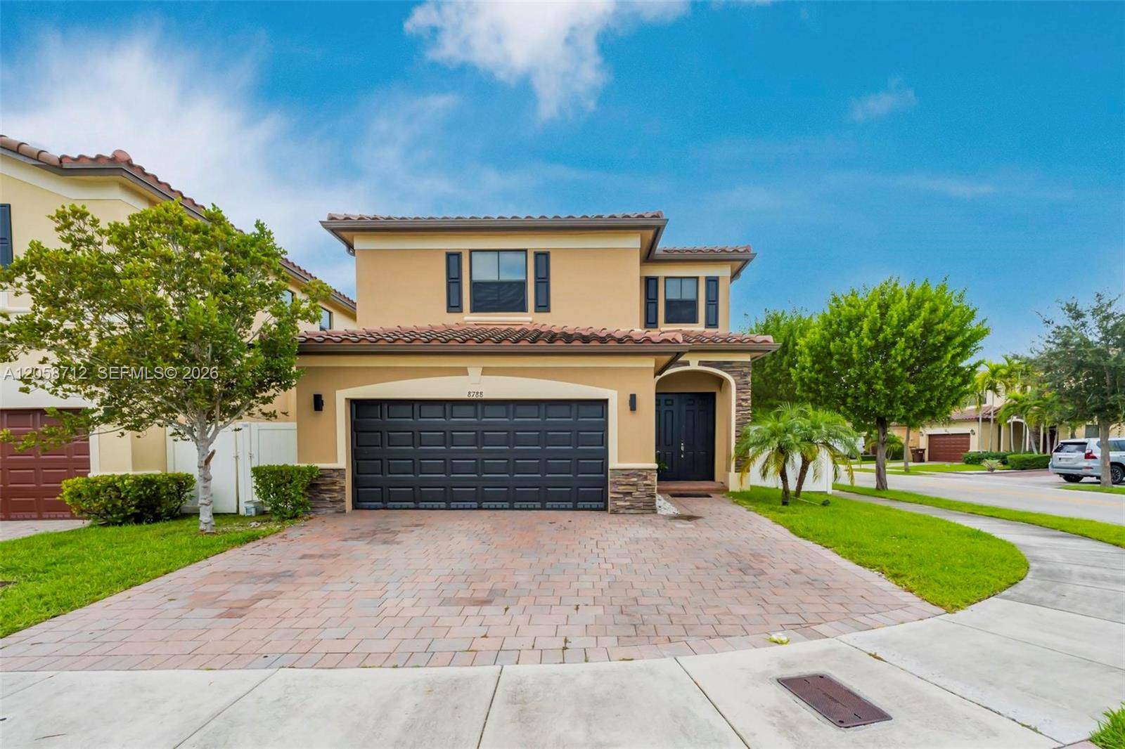 8788 W 35th CtHialeah - picture