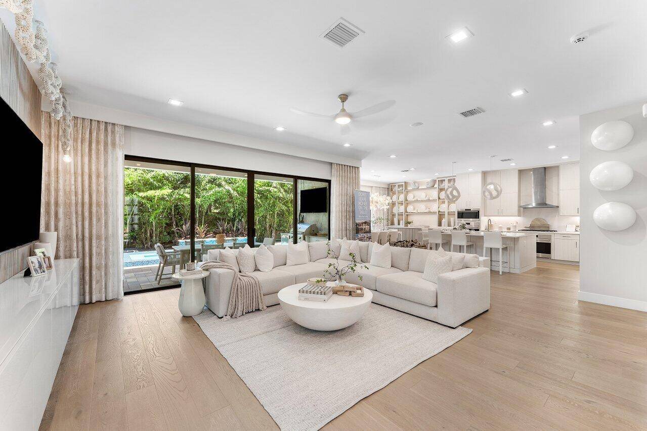 480 42ndWest Palm Beach - picture