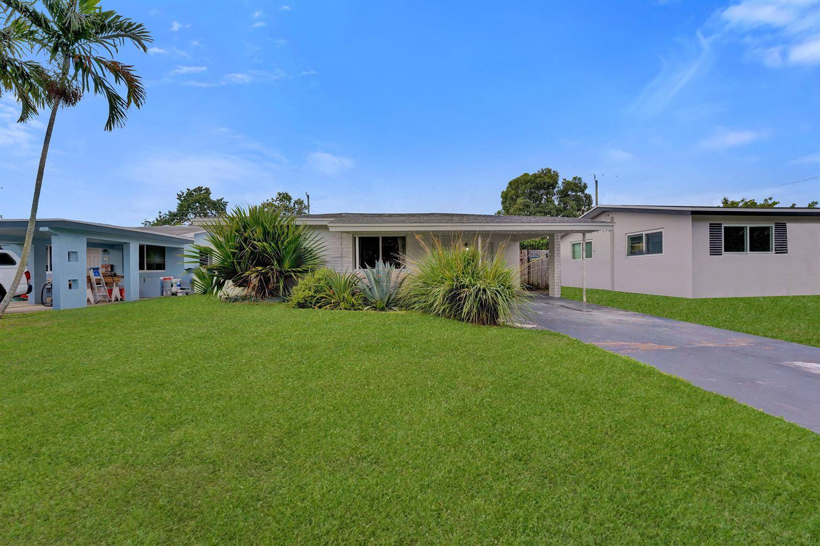 180 NW 48thOakland Park - picture