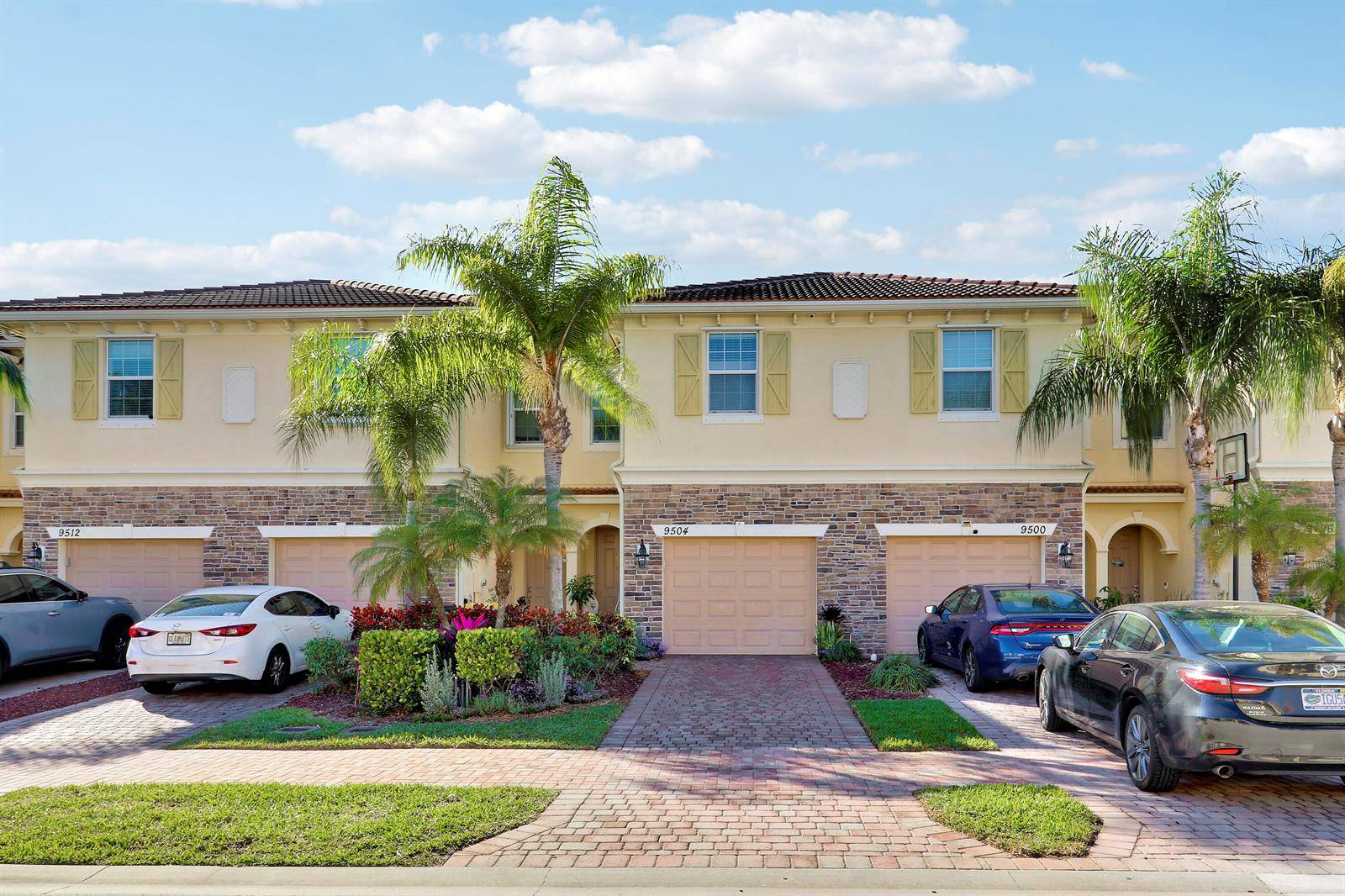 9504 SW MERLINStuart - picture