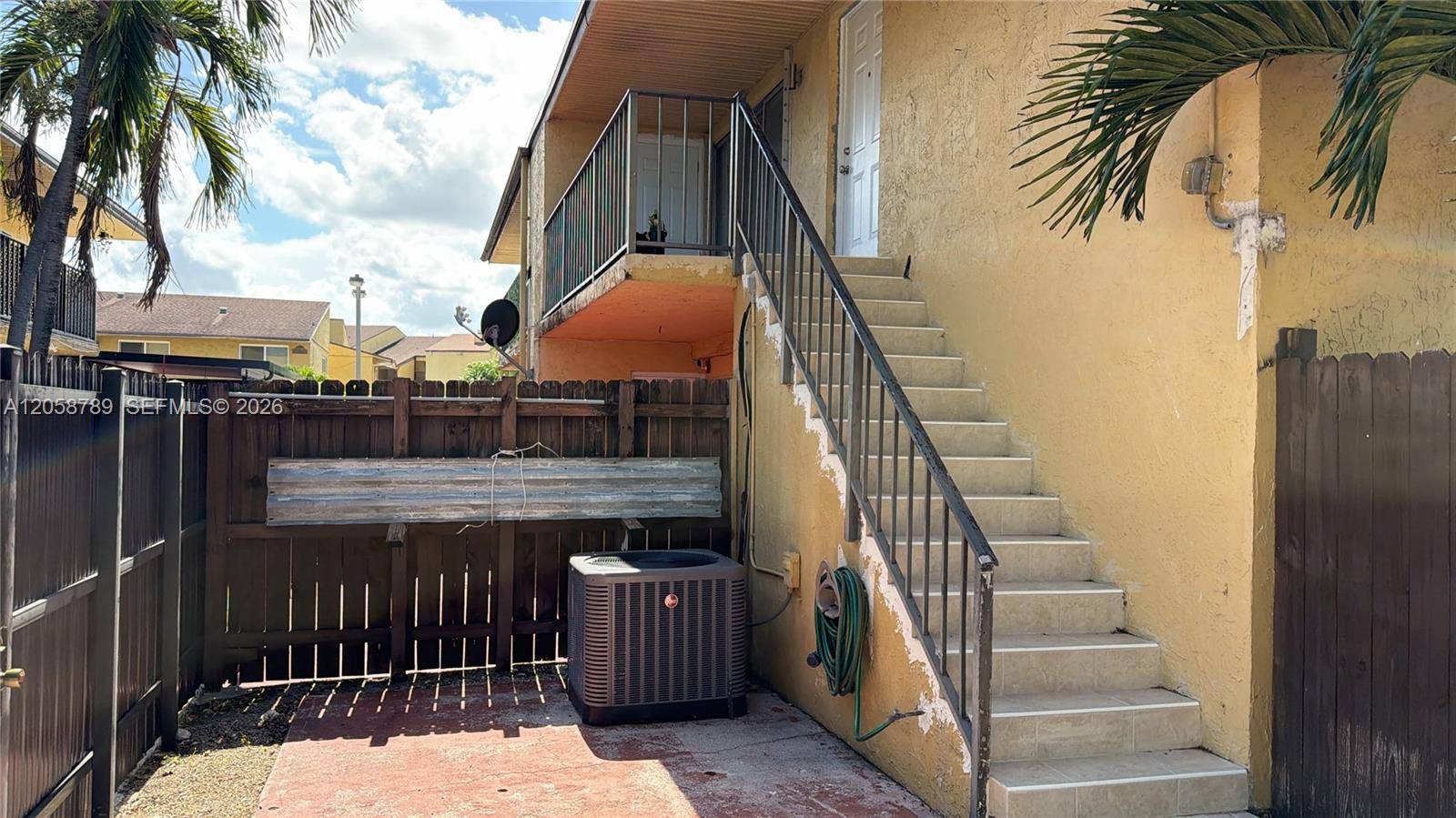 15410 SW 82nd LnMiami - CONTINUUM CONDO PH II condo unit 821 - picture