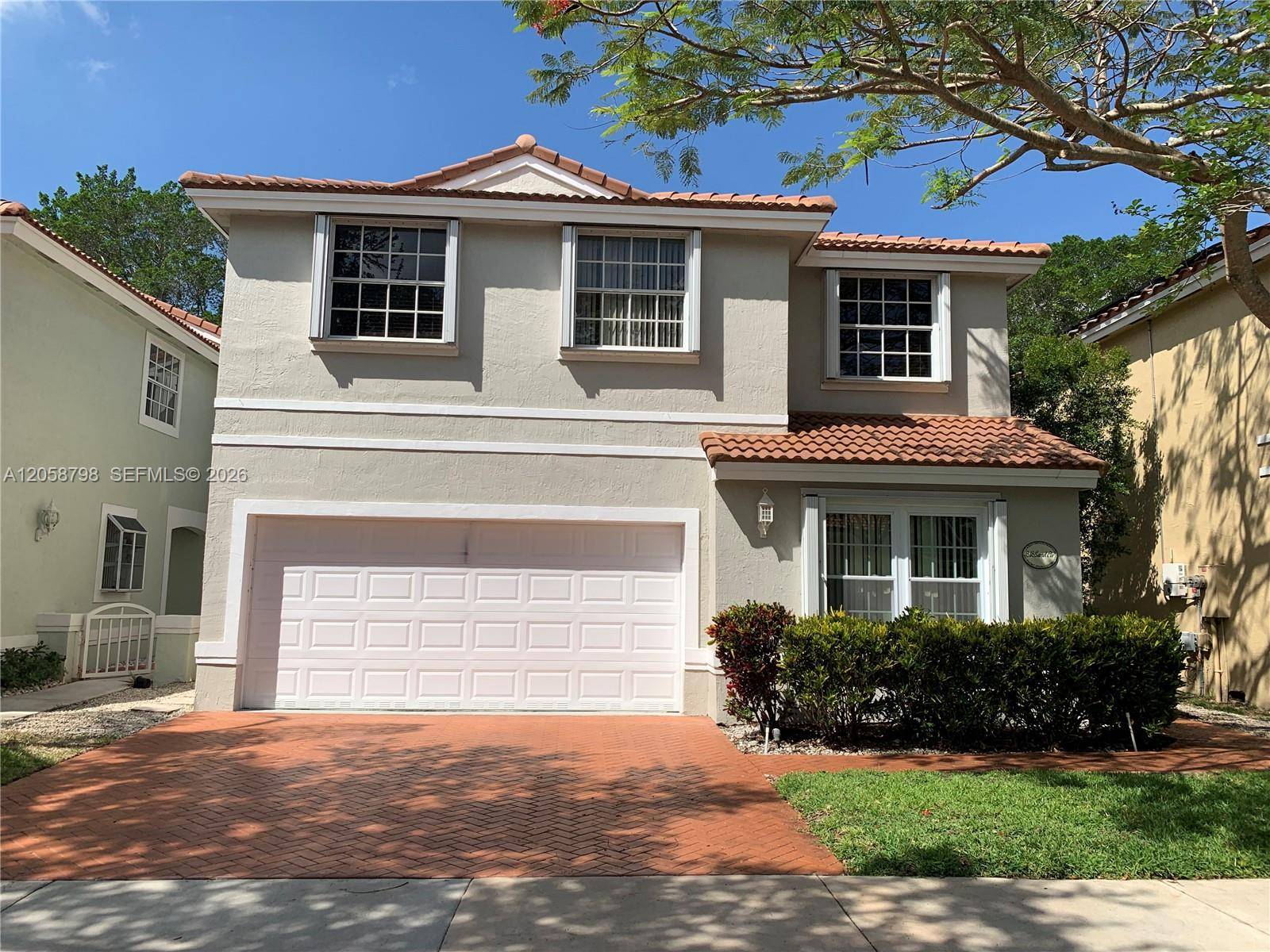 818 Garnet CirWeston - picture