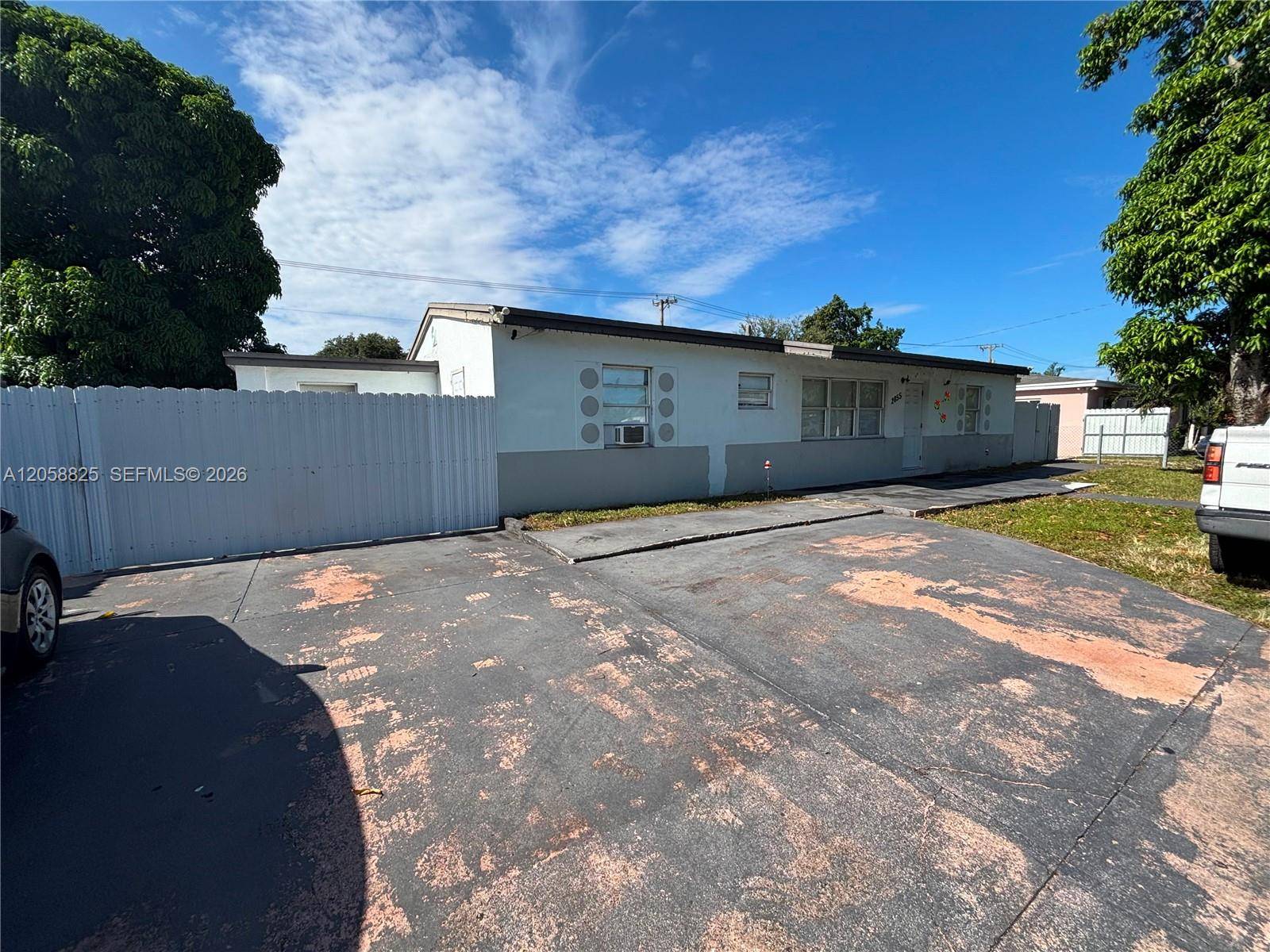 2855 NW 163rd StMiami Gardens - picture