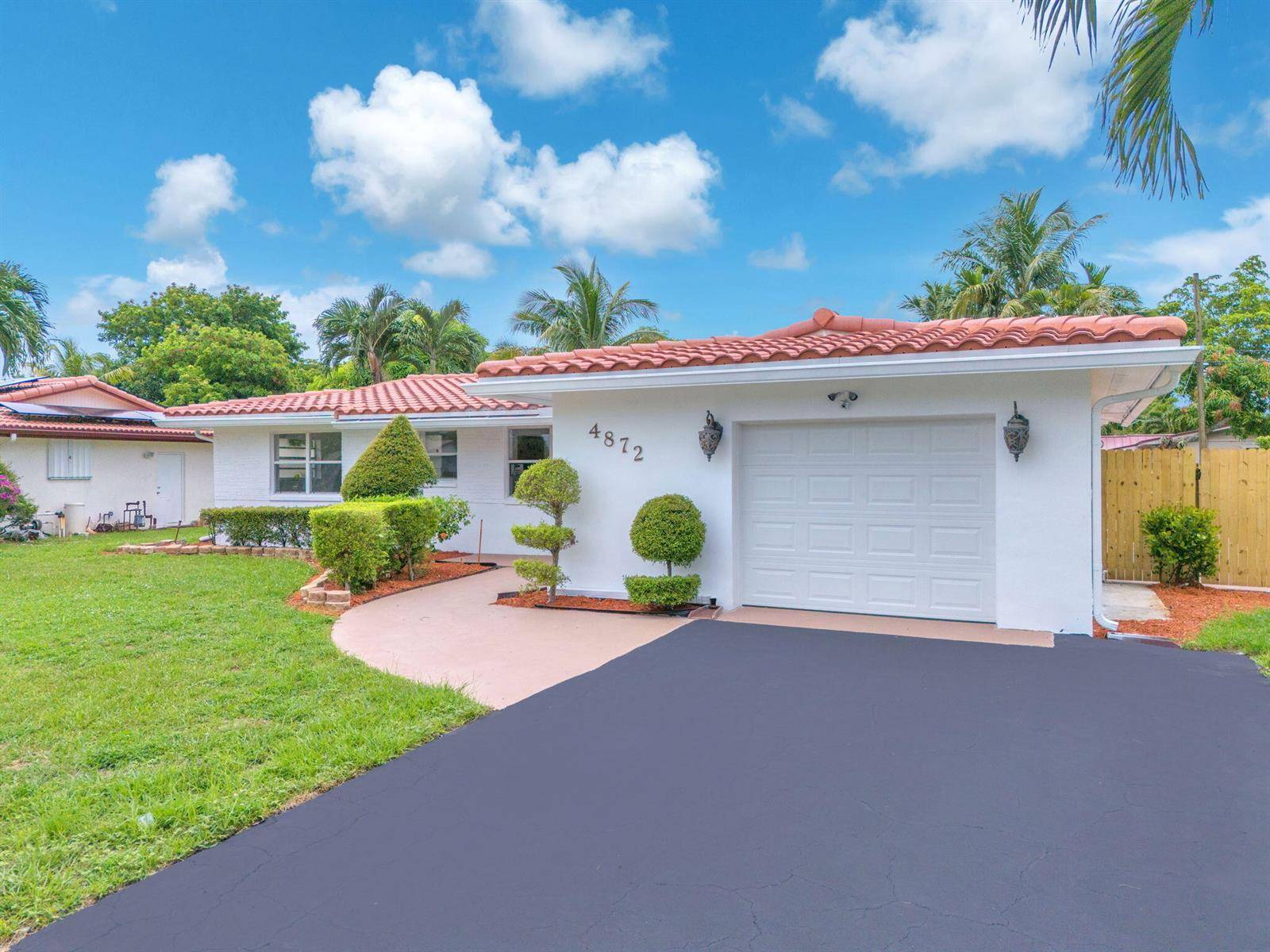 4872 NW 6THPlantation - picture