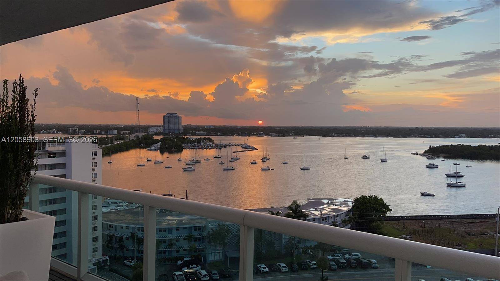 7900 Harbor Island DrNorth Bay Village - 360 CONDO A condo unit 1219 - picture