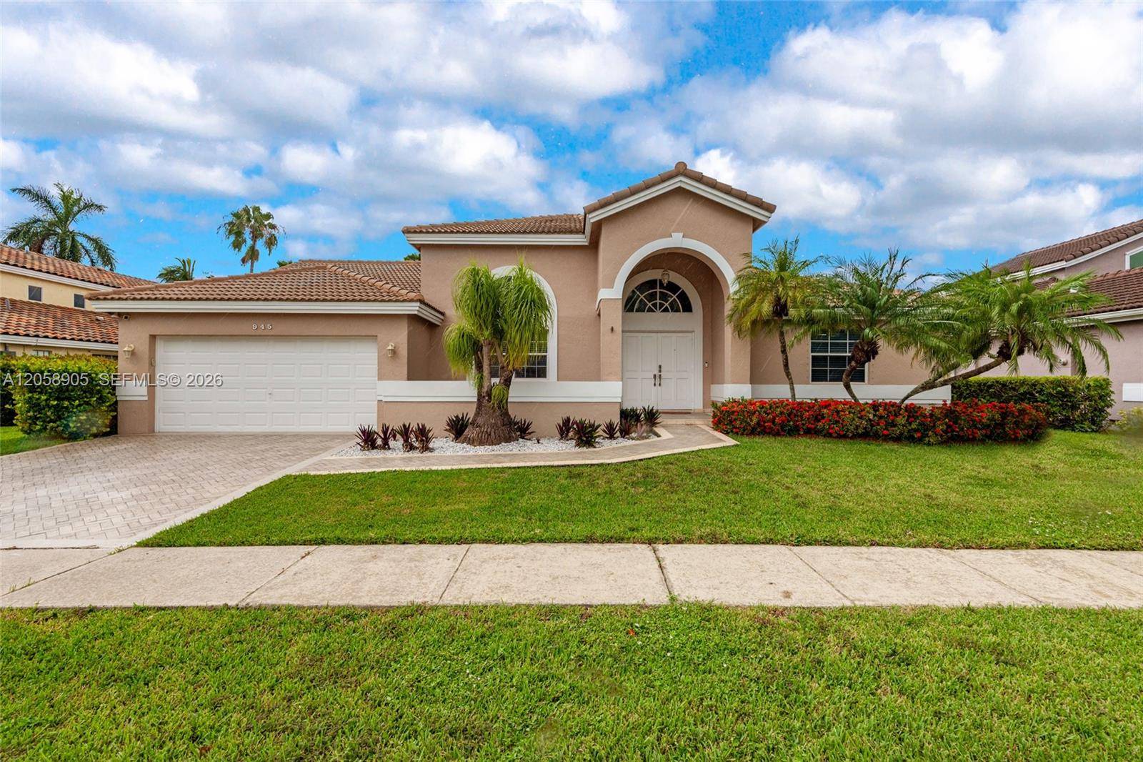 945 NW 202nd AvePembroke Pines - picture