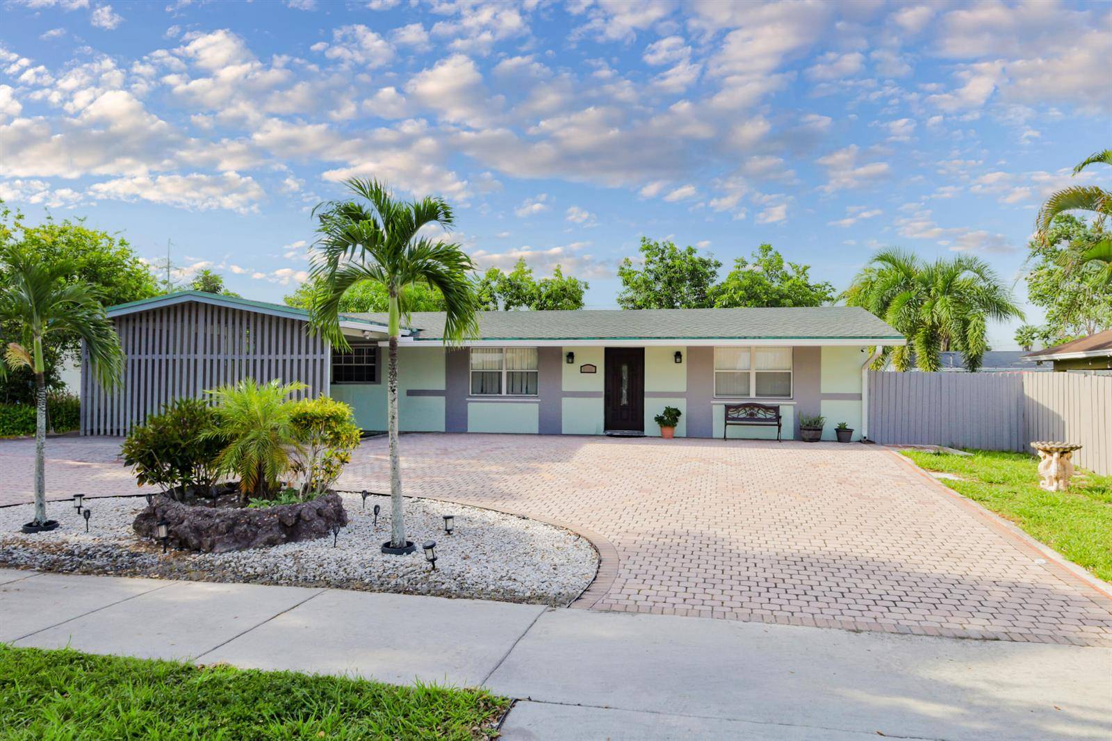 3335 10thPalm Springs - picture