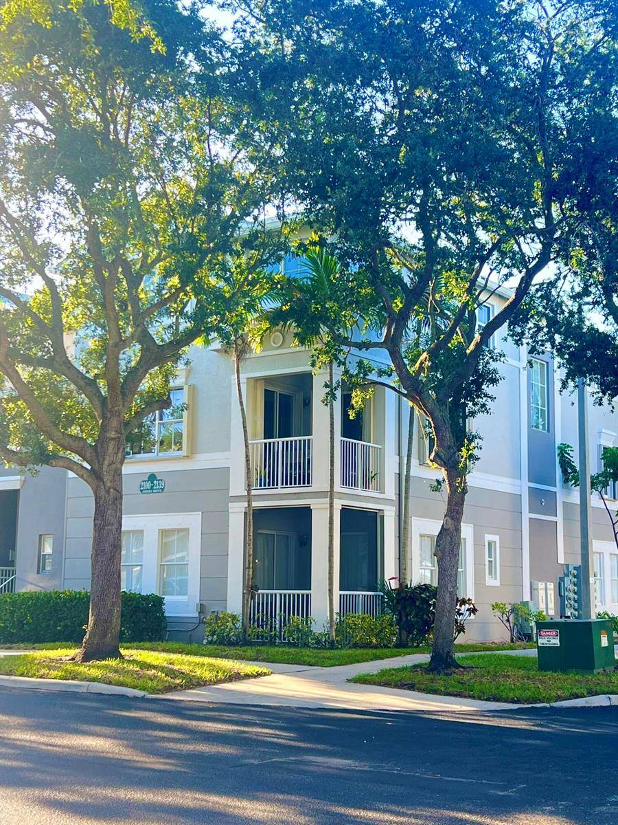 2116 SHOMARoyal Palm Beach - SHOMA COURTYARDS II AT ROY,SHOMA condo unit Unit 2116 - picture