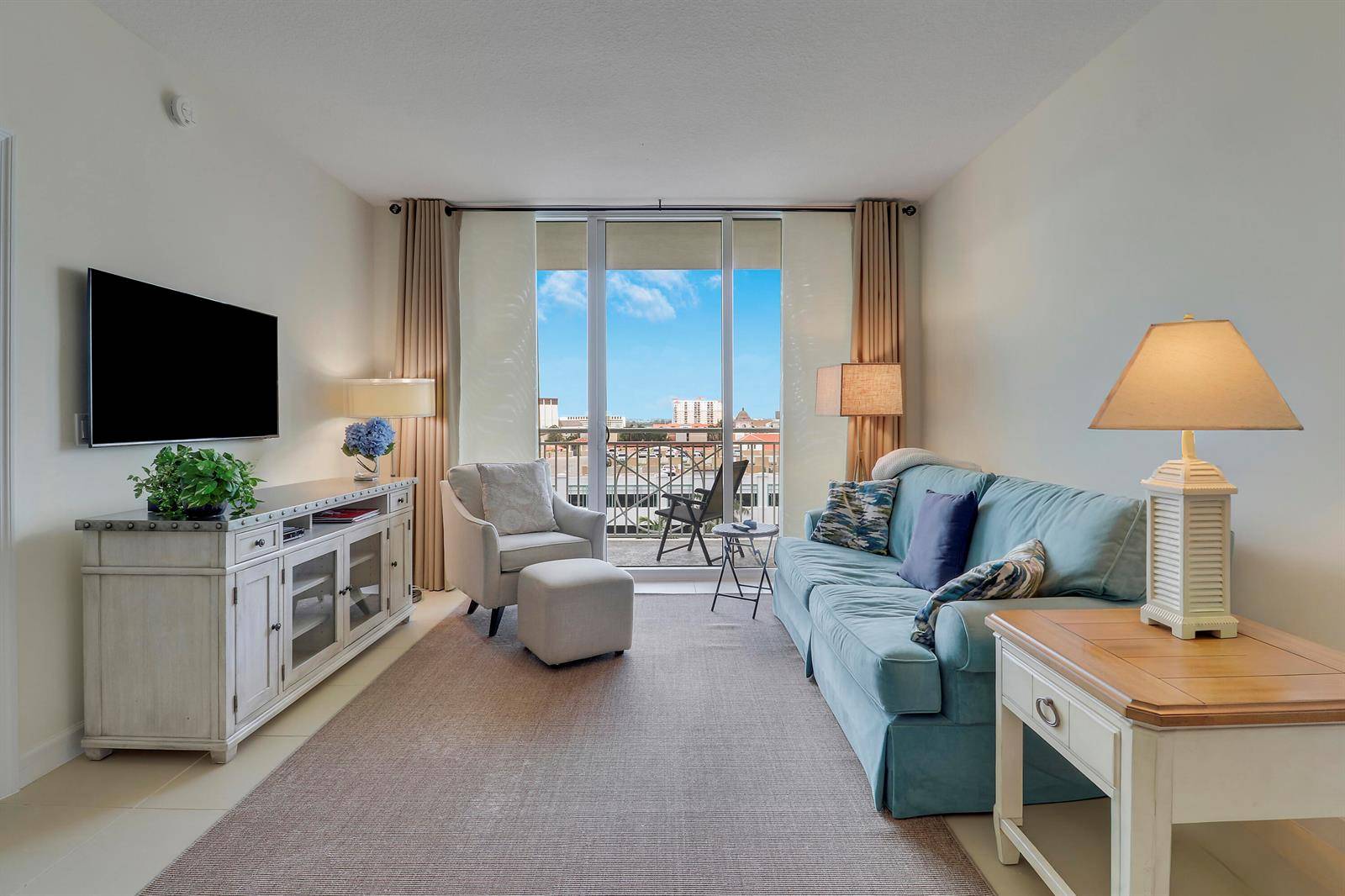 480 HibiscusWest Palm Beach - CITY PALMS CONDO,City Palms condo unit 821 - picture