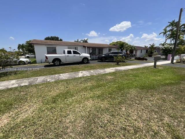 11370 SW 224th StMiami - picture