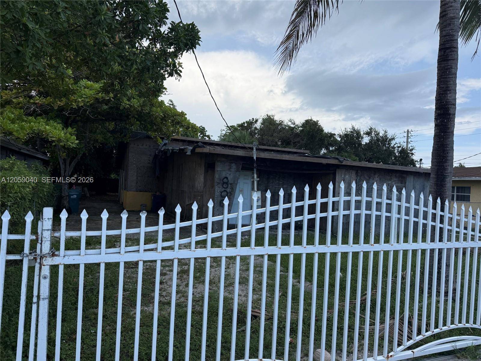 809 NW 108th StMiami - picture