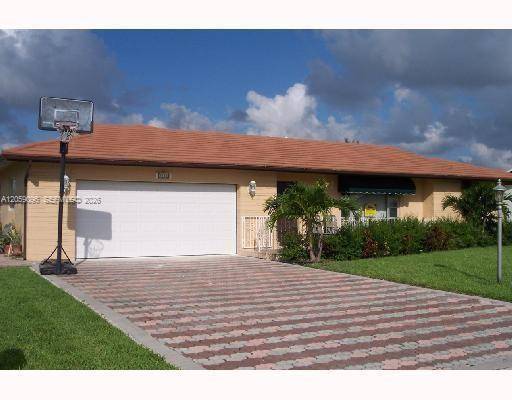 8108 NW 93rd TerTamarac - WESTWOOD COMMUNITY 5 condo unit N/A - picture