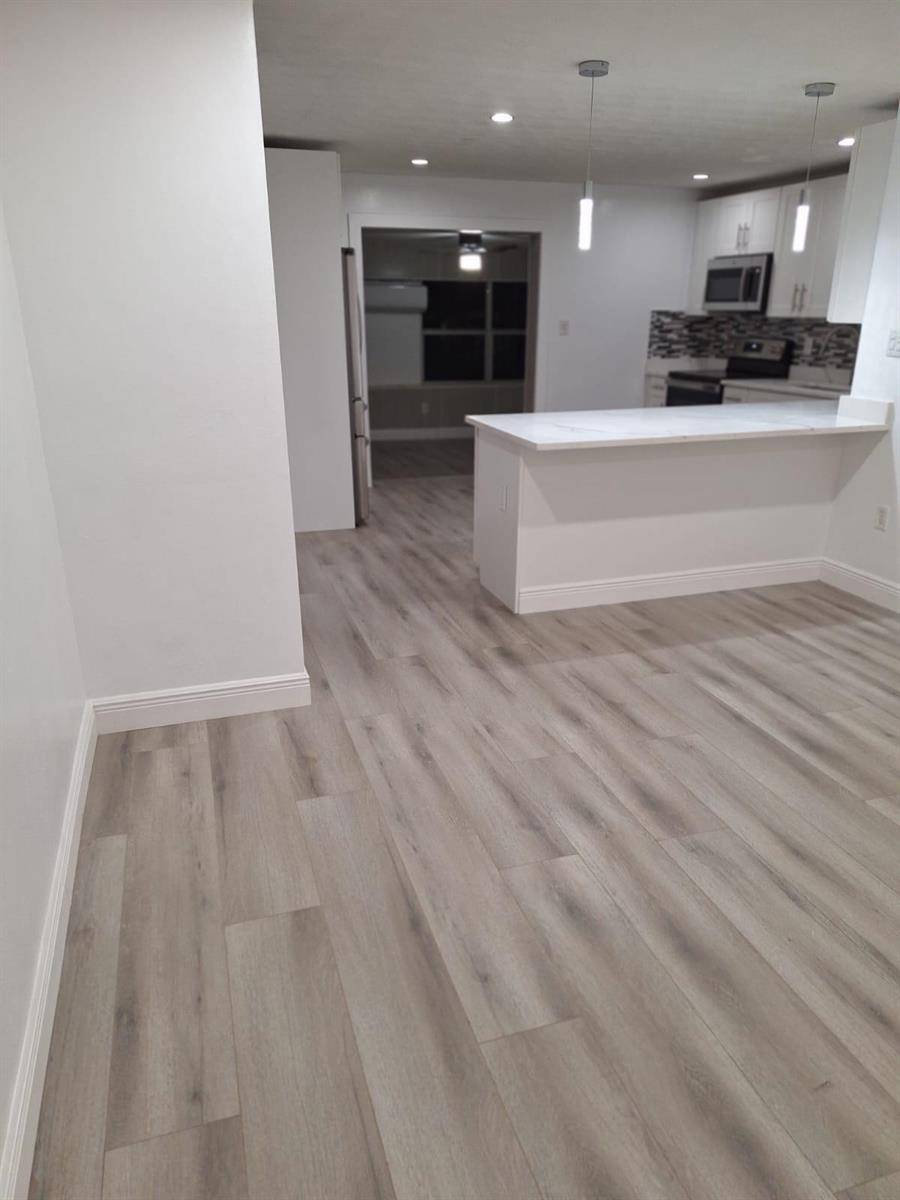 6328 SW 20THMiramar - picture