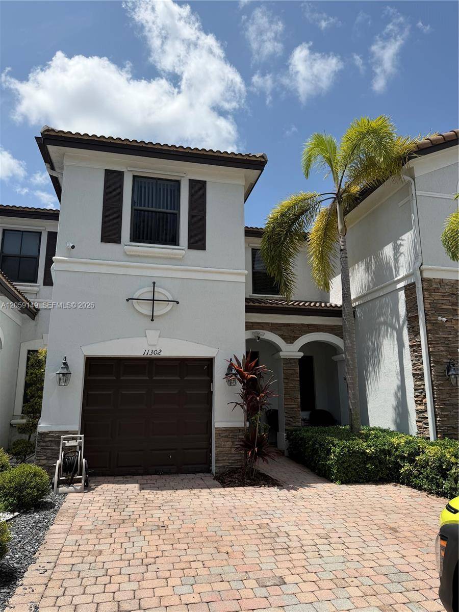 11302 NW 88th TerDoral - VILLA BELLO condo unit 11302 - picture