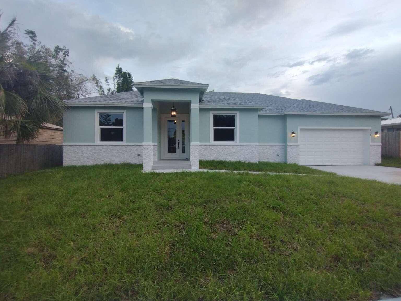 662 NE WAVERLYJensen Beach - picture