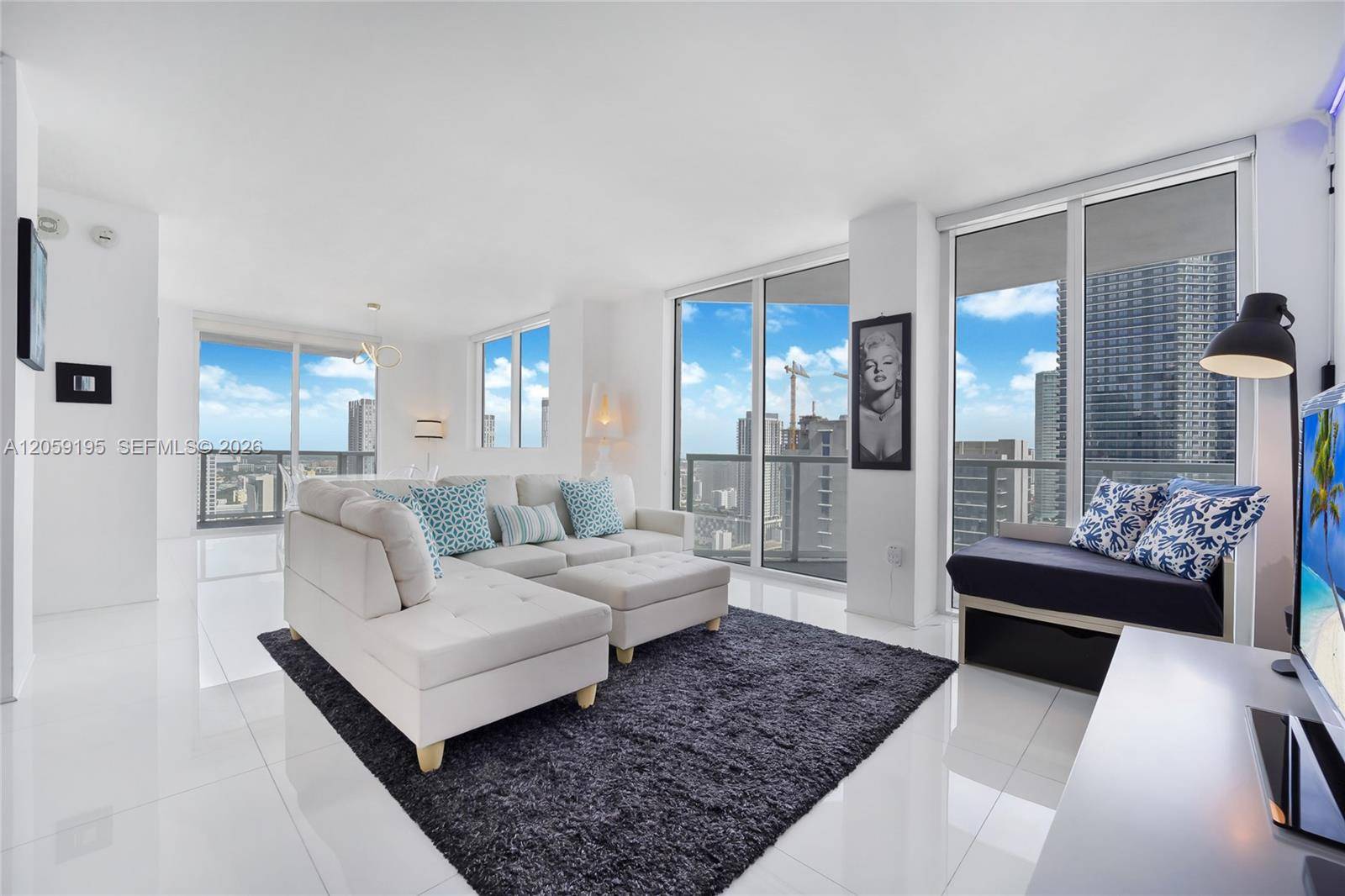 253 NE 2nd StMiami - VIZCAYNE SOUTH CONDO,VIZCAYNE condo unit 3302 - picture