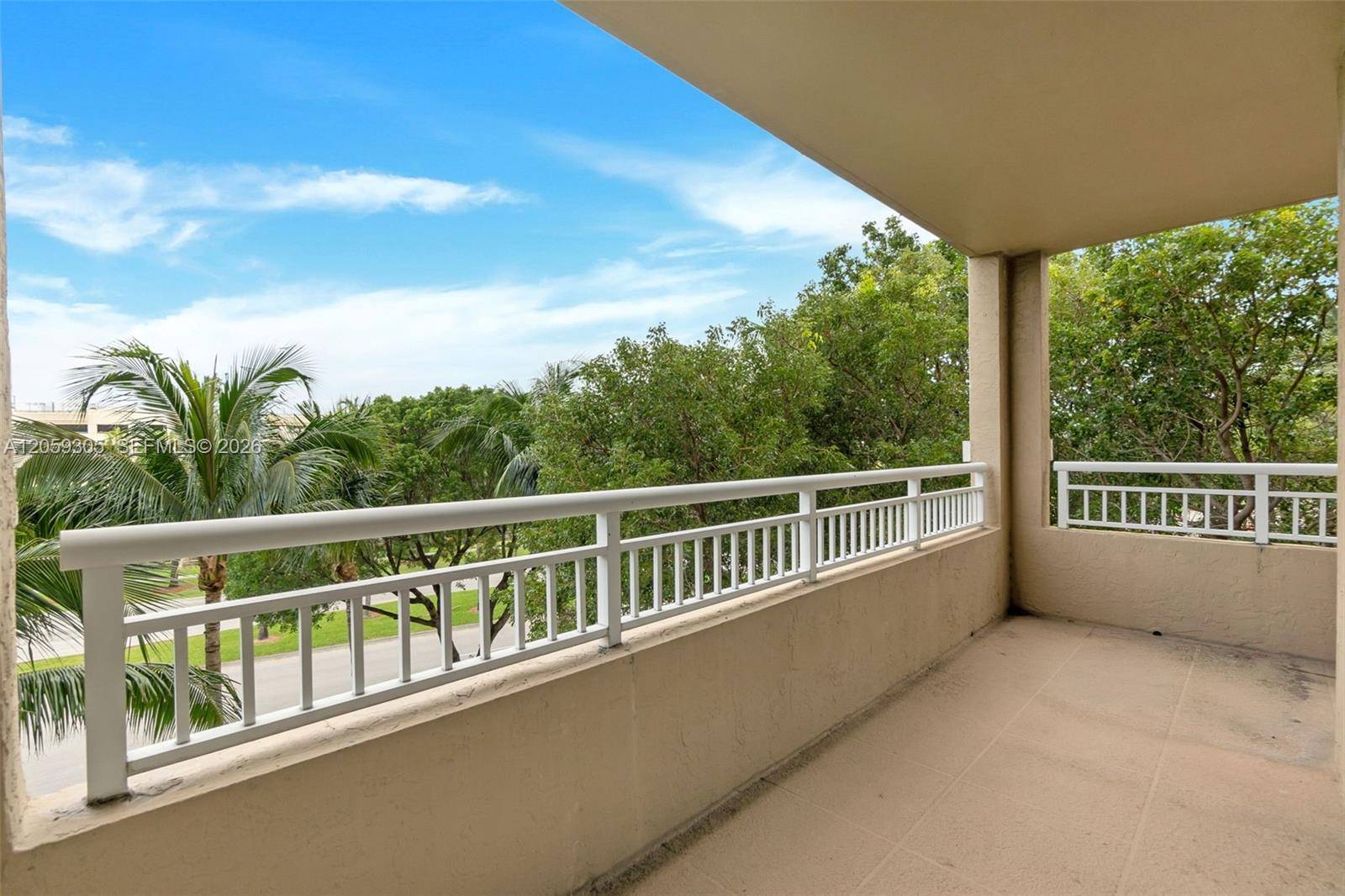19501 W Country Club DrAventura - TURNBERRY ON THE GREEN CO condo unit 309 - picture