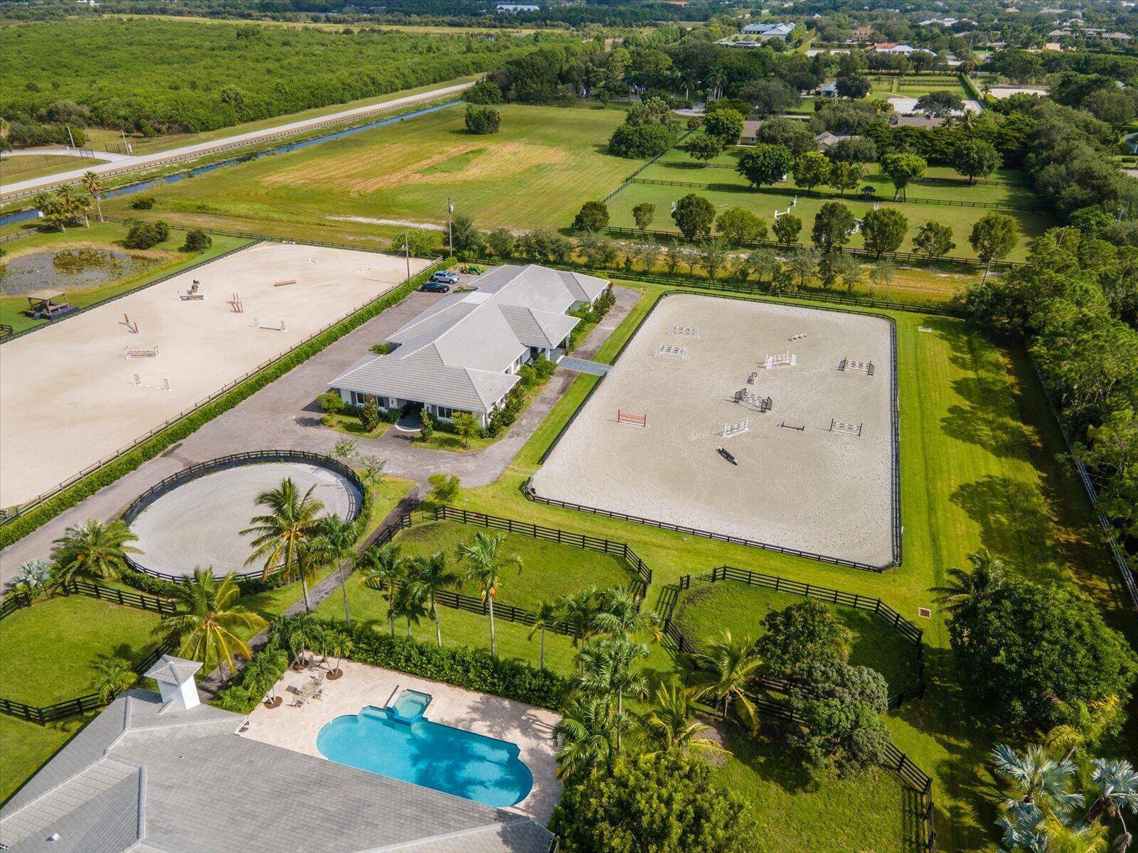 15691 SunnylandWellington - picture