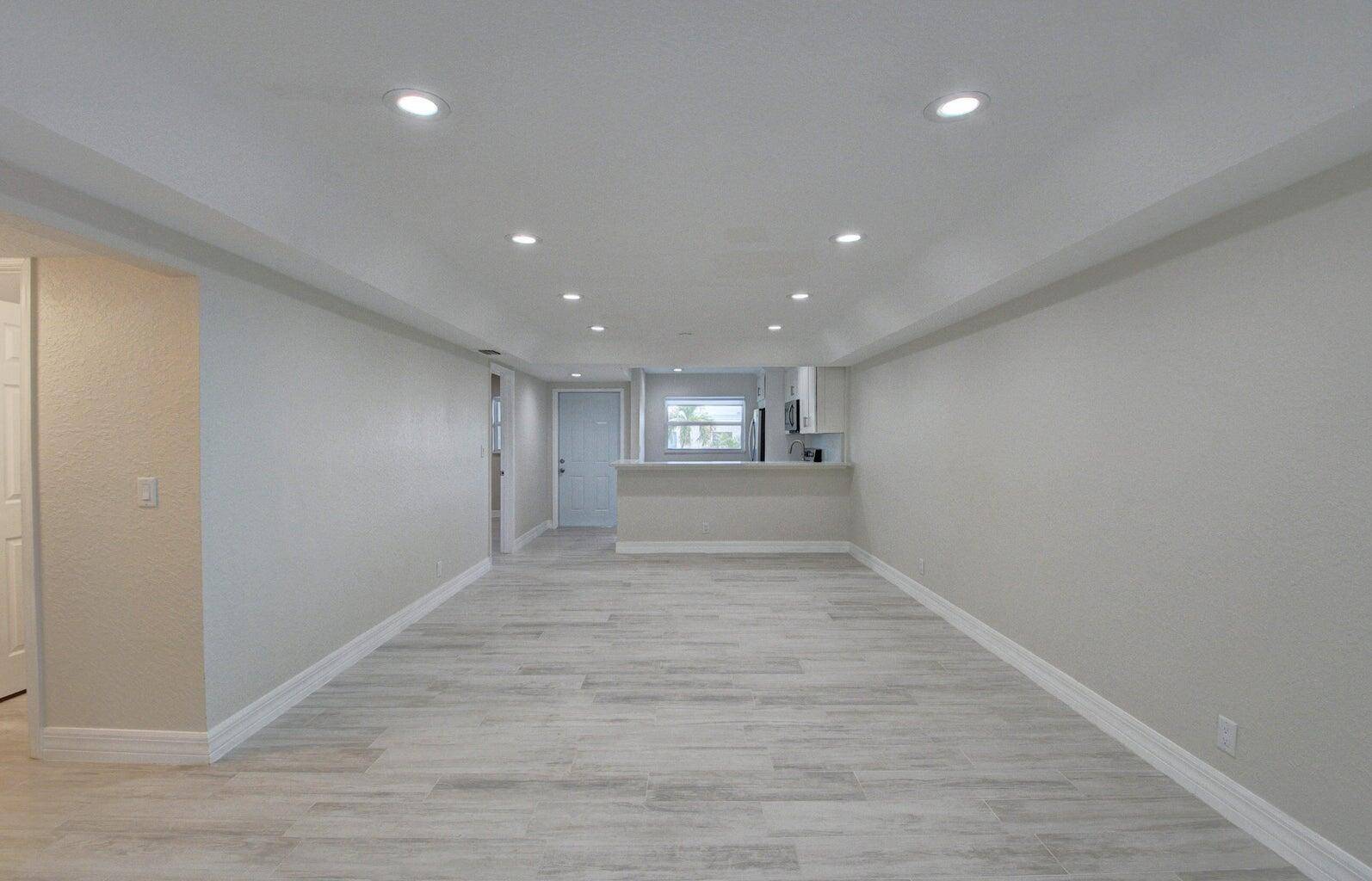 398 W Camino RealBoca Raton - BOCA RATON SQUARE GATEWAY condo unit 6 - picture