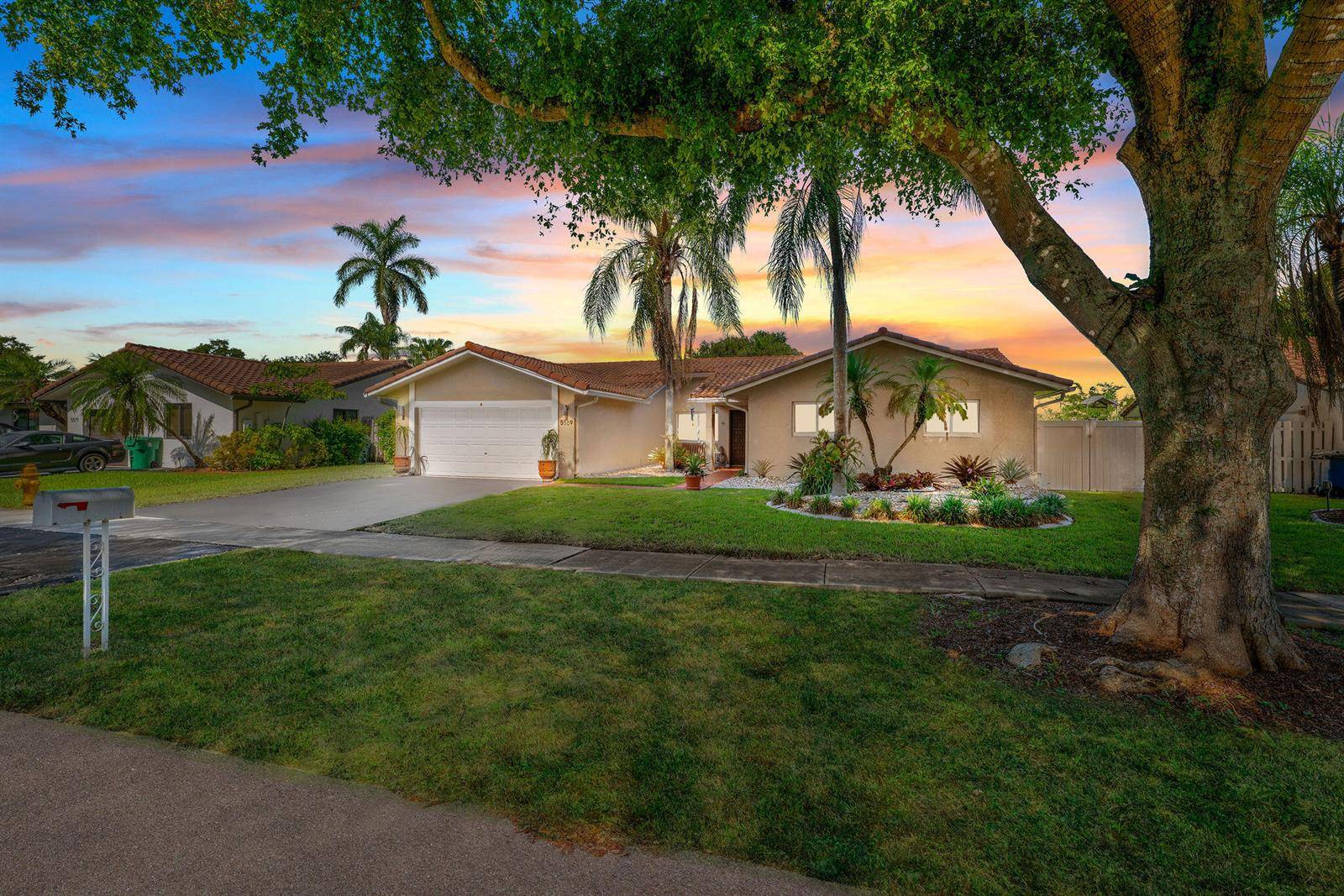 5569 SW 112THCooper City - picture