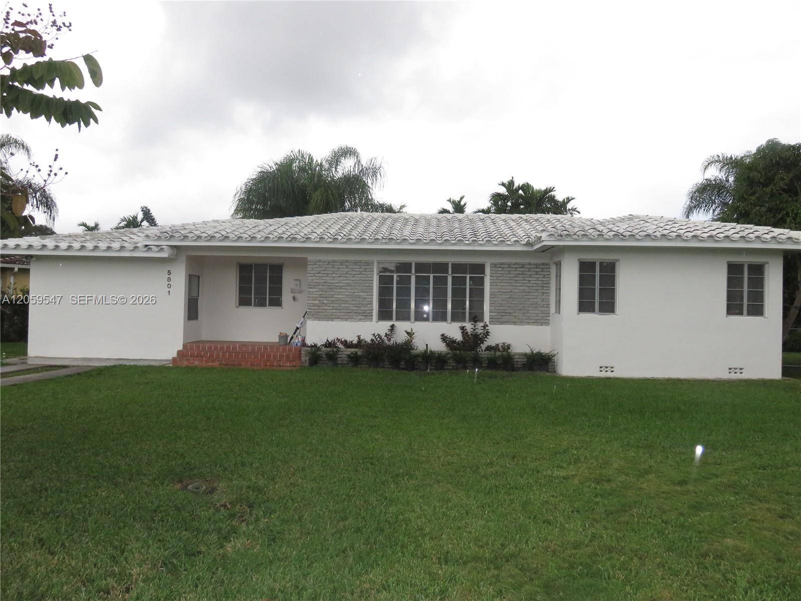 5801 SW 28 STMiami - picture