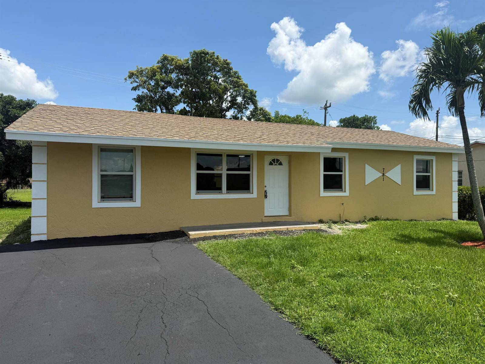 781 SW 12THBelle Glade - picture