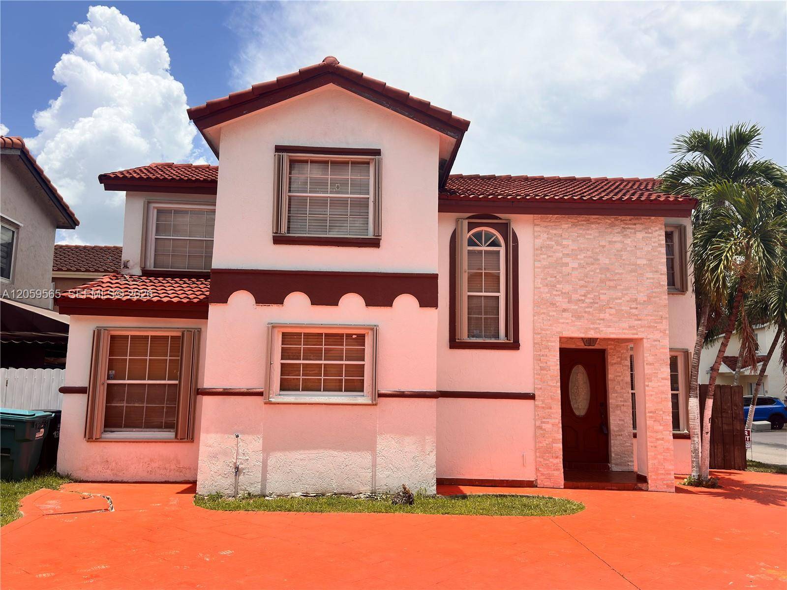 12681 NW 7th TrlMiami - LAKE POINTE SEC 4 condo unit - - picture