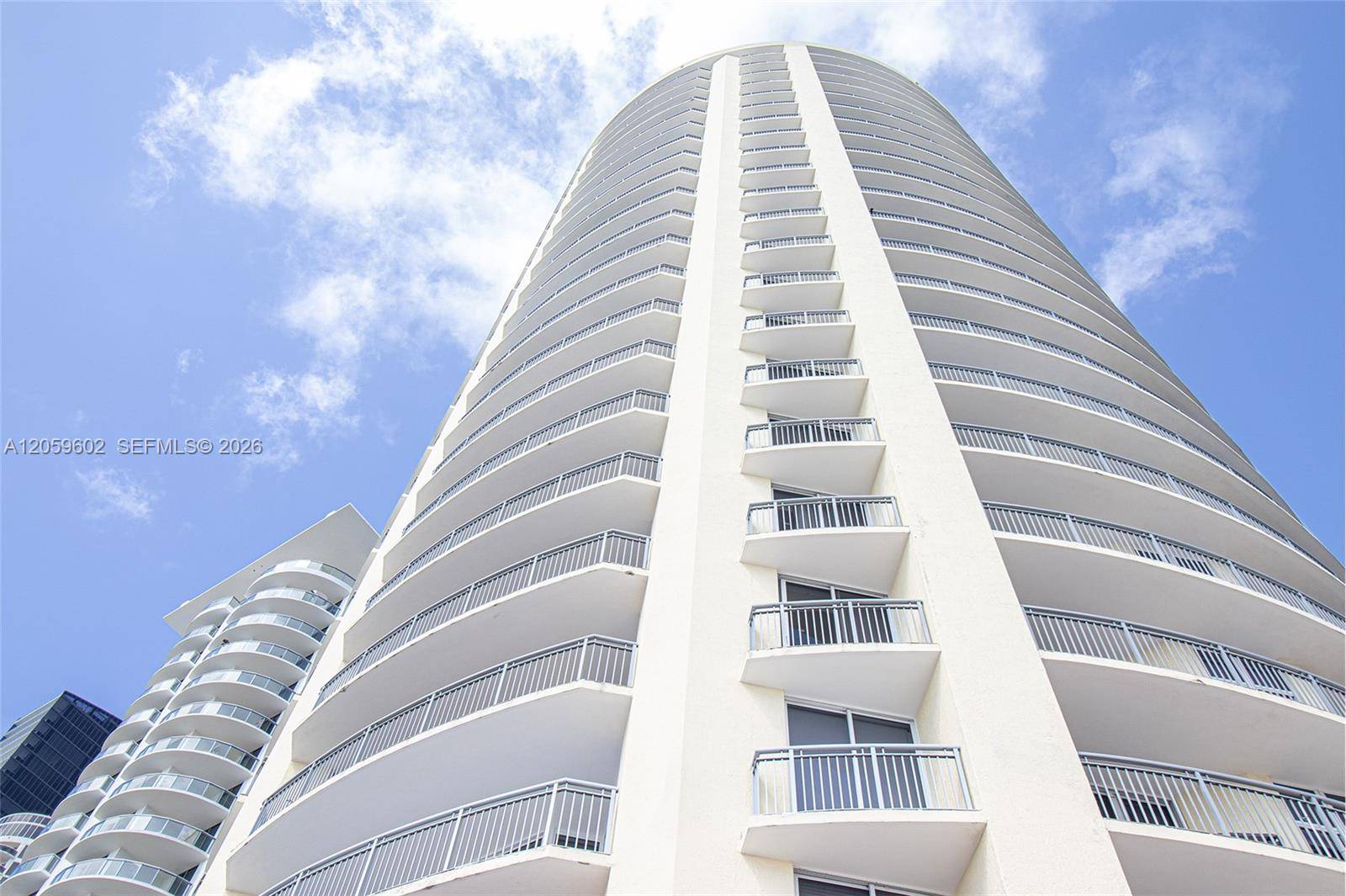 17375 Collins AveSunny Isles Beach - OCEAN POINT BEACH CLUB CO,OCEAN POINT BEACH condo unit 701 - picture