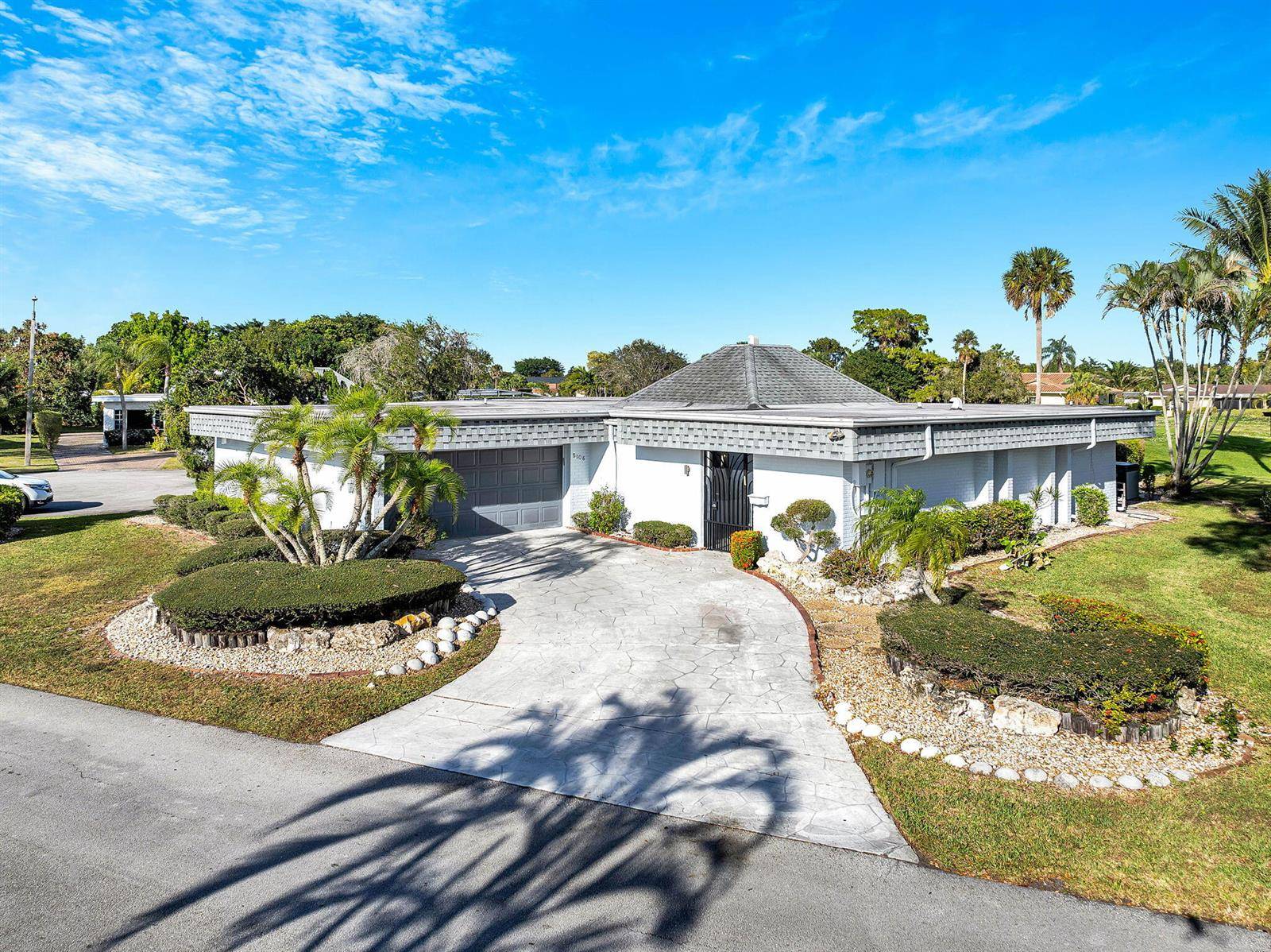 5106 Yellow PineTamarac - picture