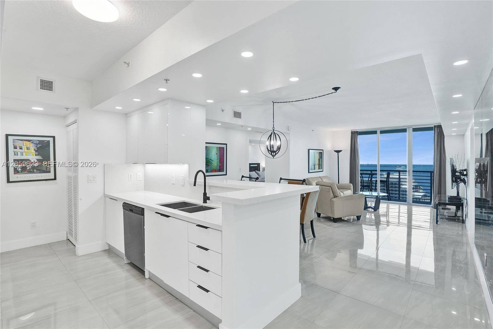 335 S Biscayne BlvdMiami - ONE MIAMI EAST CONDO condo unit 3807 - picture