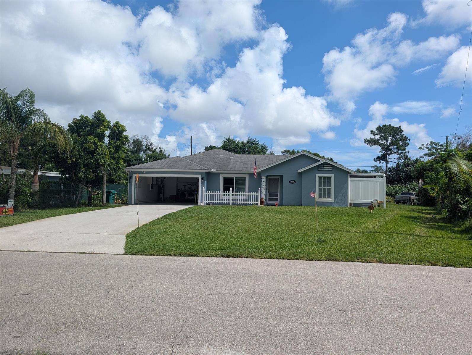 625 CoconutPort St. Lucie - picture