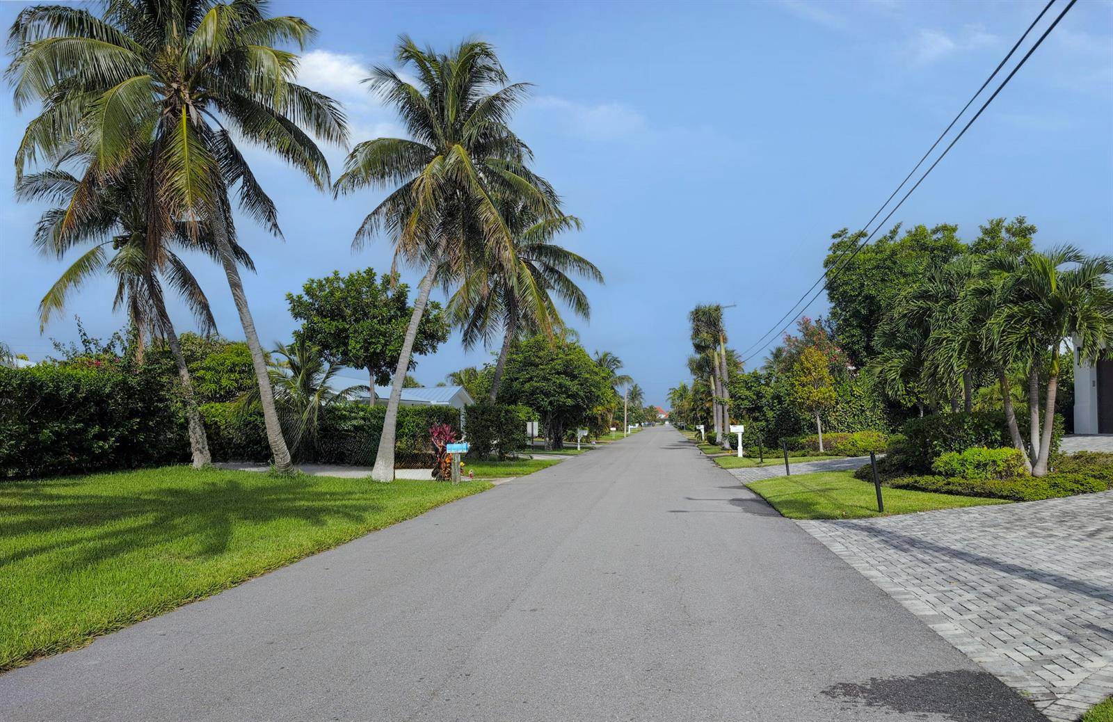 1190 BiminiRiviera Beach - picture