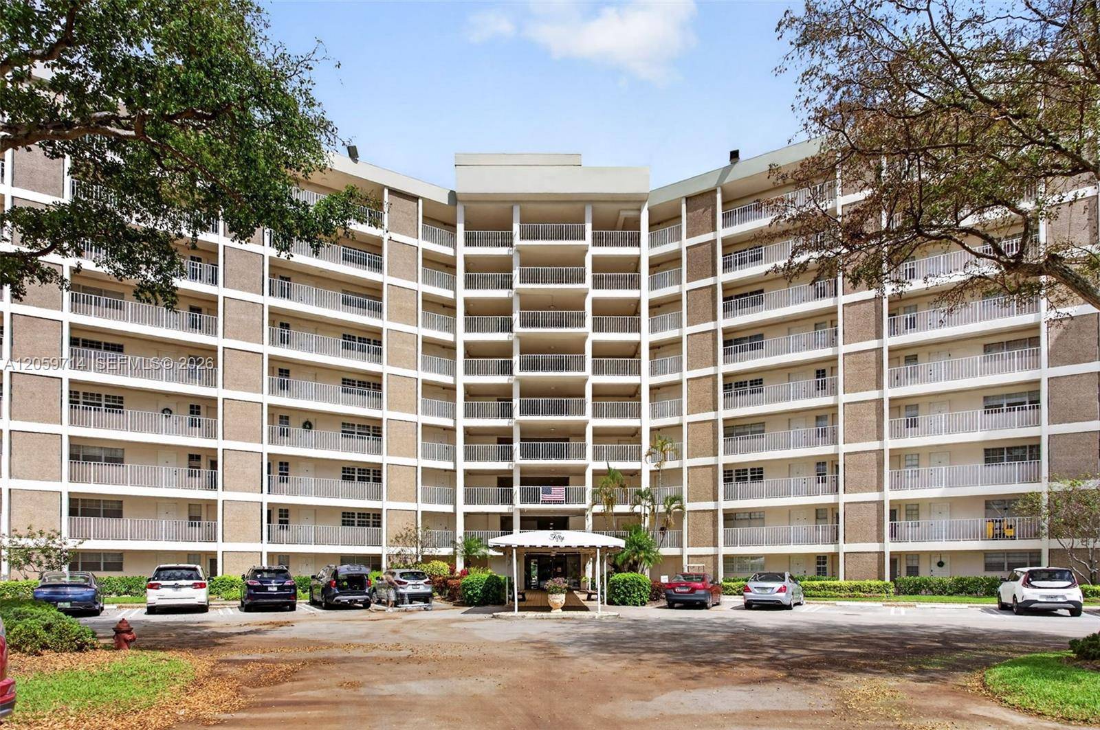 3090 N Course DrPompano Beach - NO 50 PALM-AIRE COUNTRY C condo unit 807 - picture