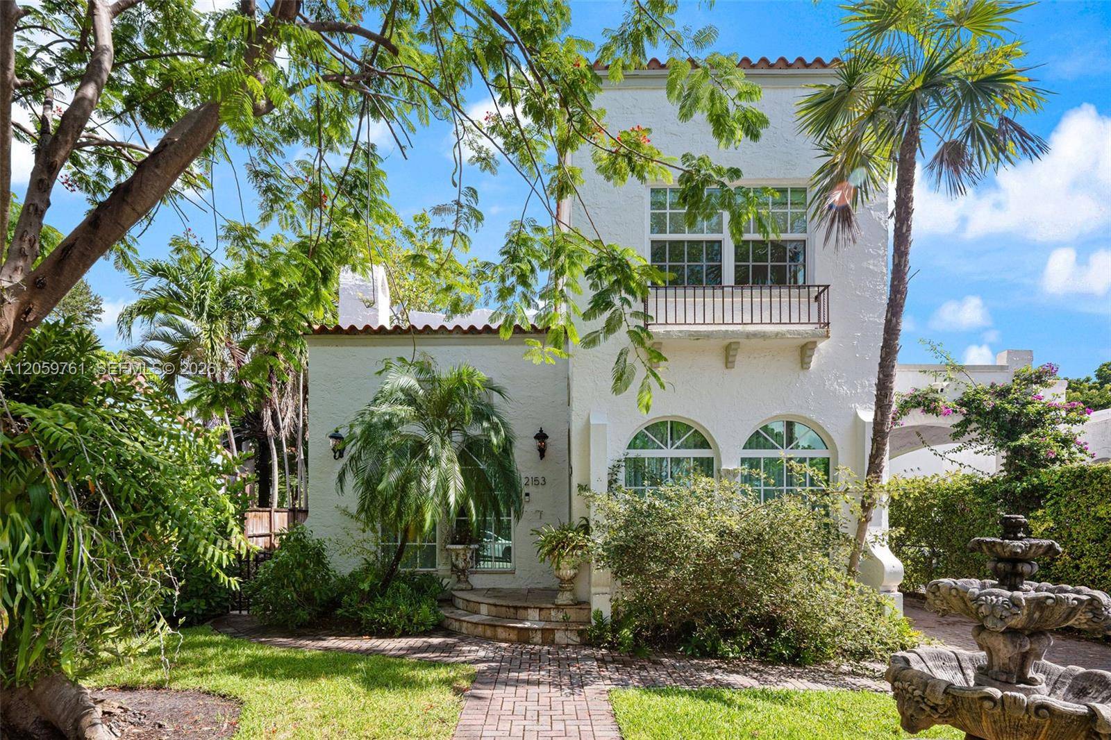 2153 SW 13th StMiami - picture