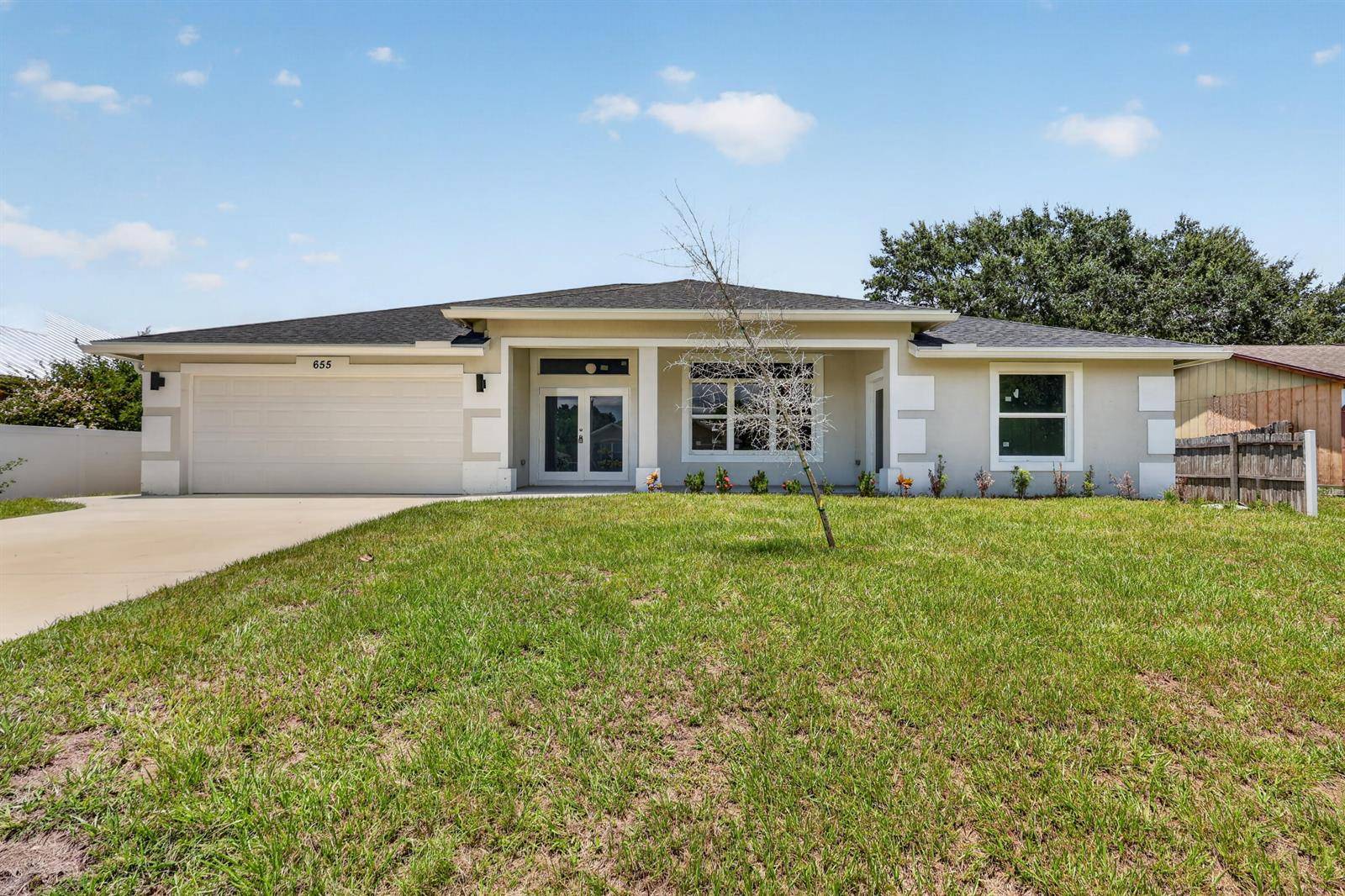 655 SW SeagullPort St. Lucie - picture