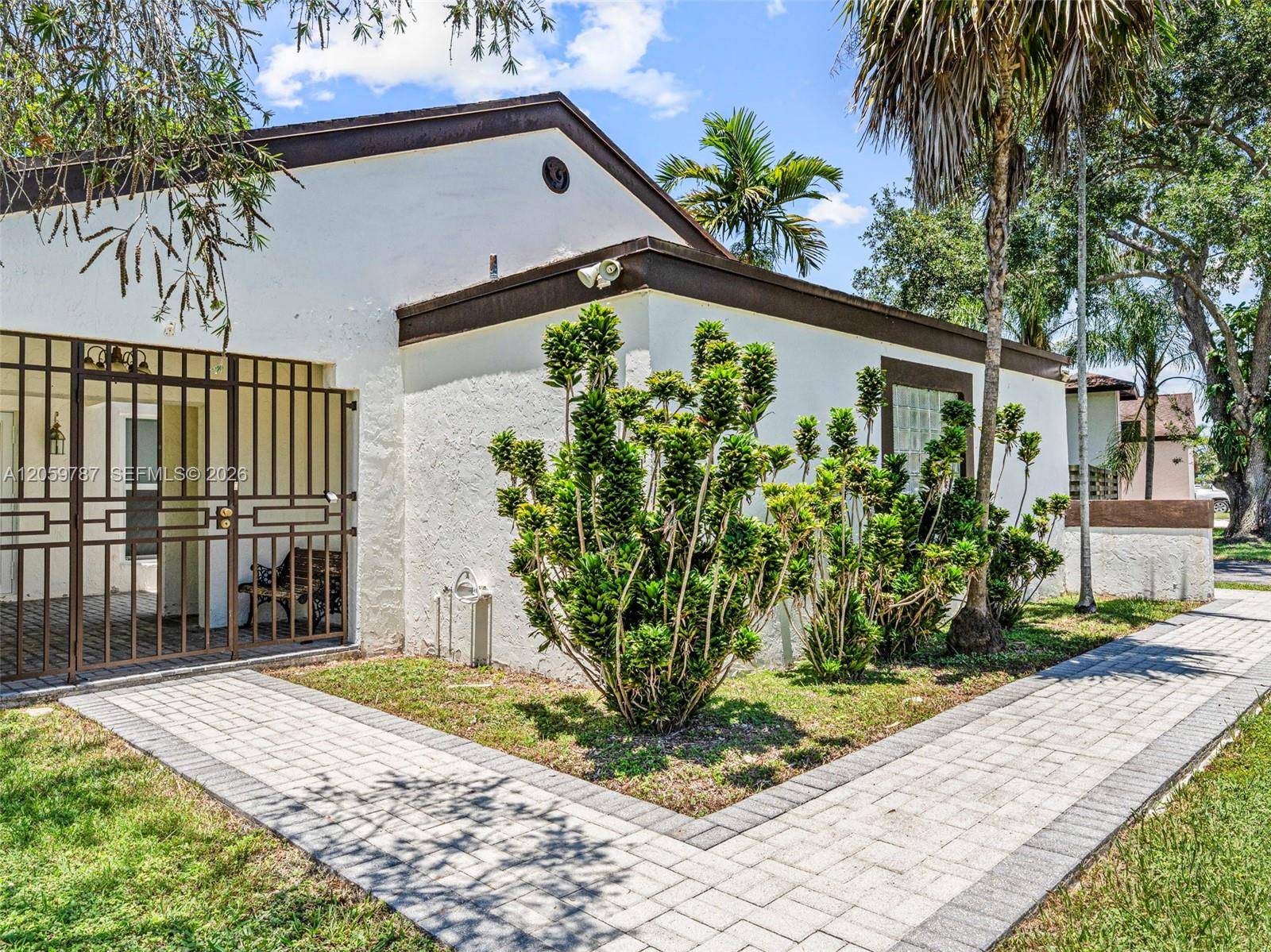 15491 SW 153rd StMiami - picture