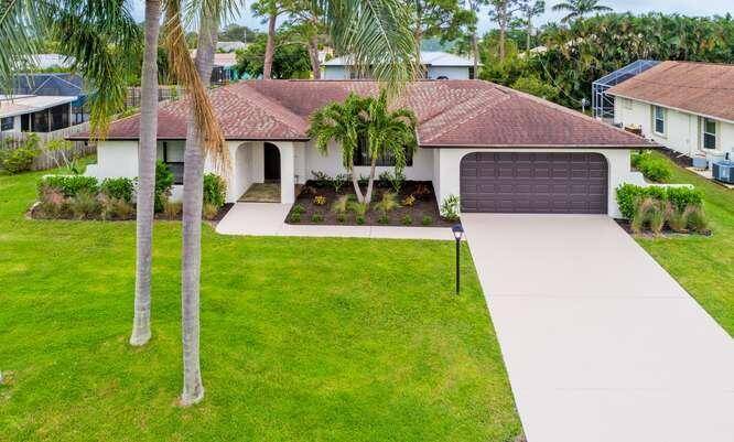 2413 SE WishbonePort St. Lucie - picture