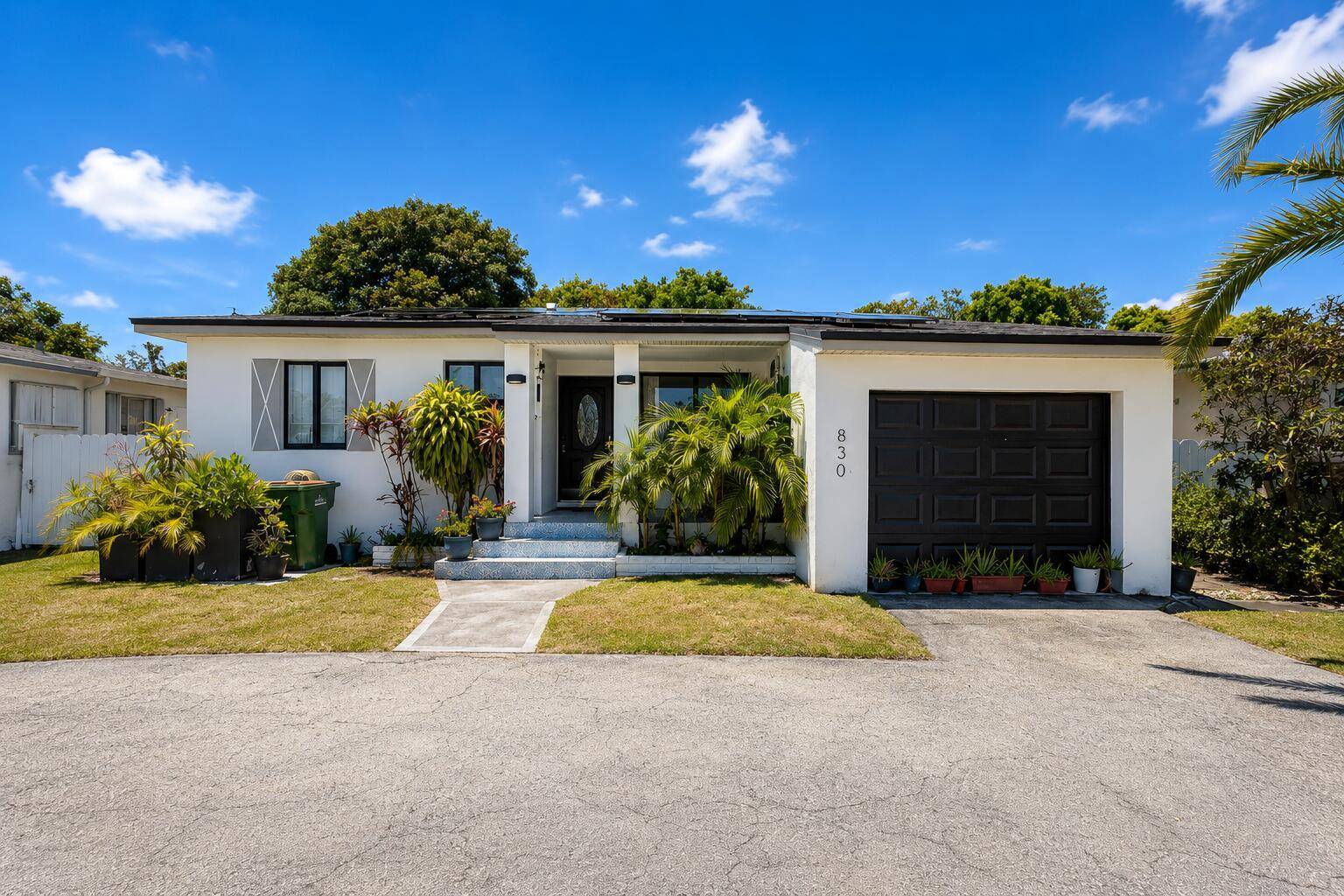 830 NE 135thNorth Miami - picture