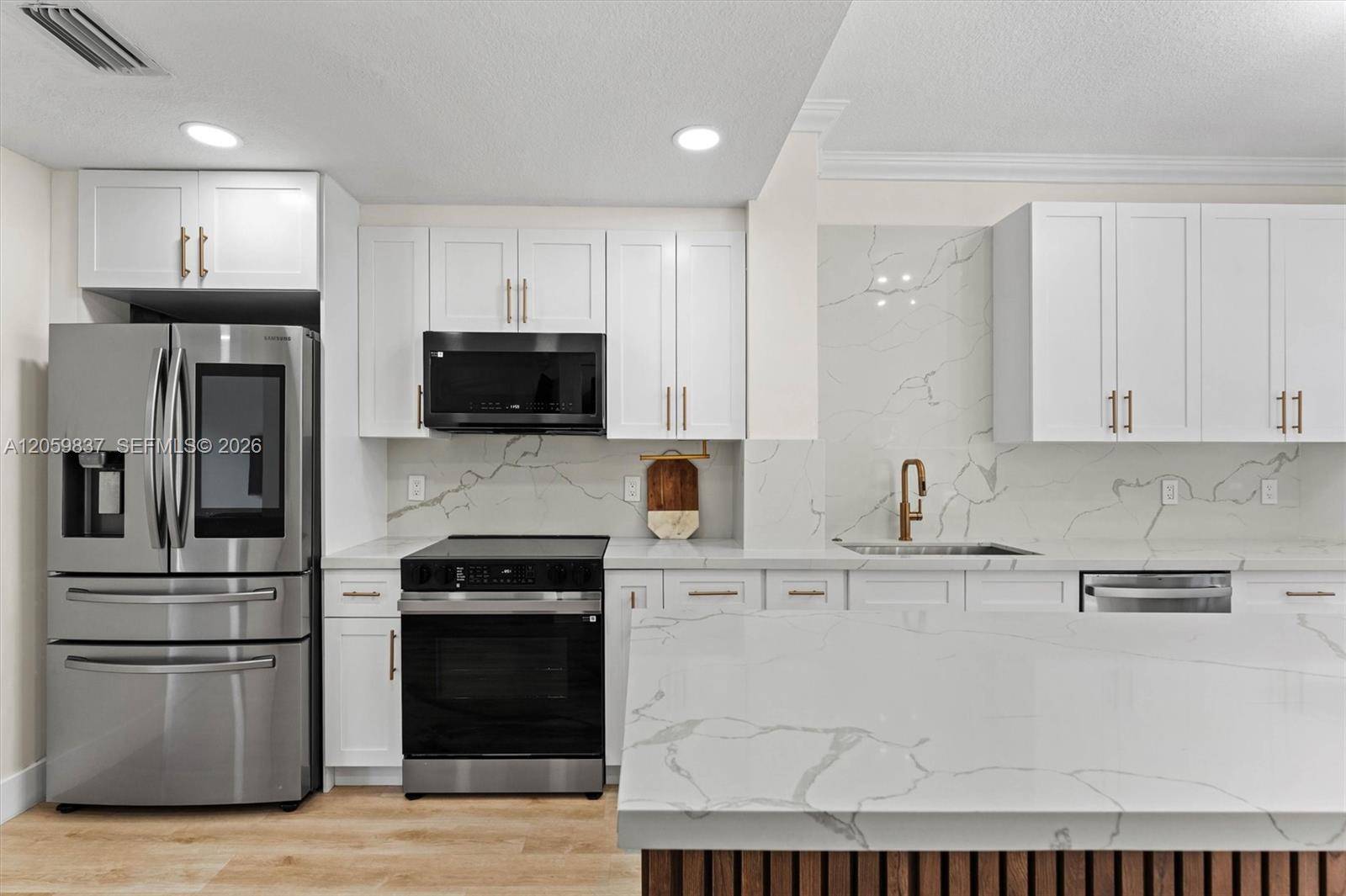 8424 NW 141st LnMiami Lakes - VILLA VIZCAYA CONDO condo unit 4307 - picture