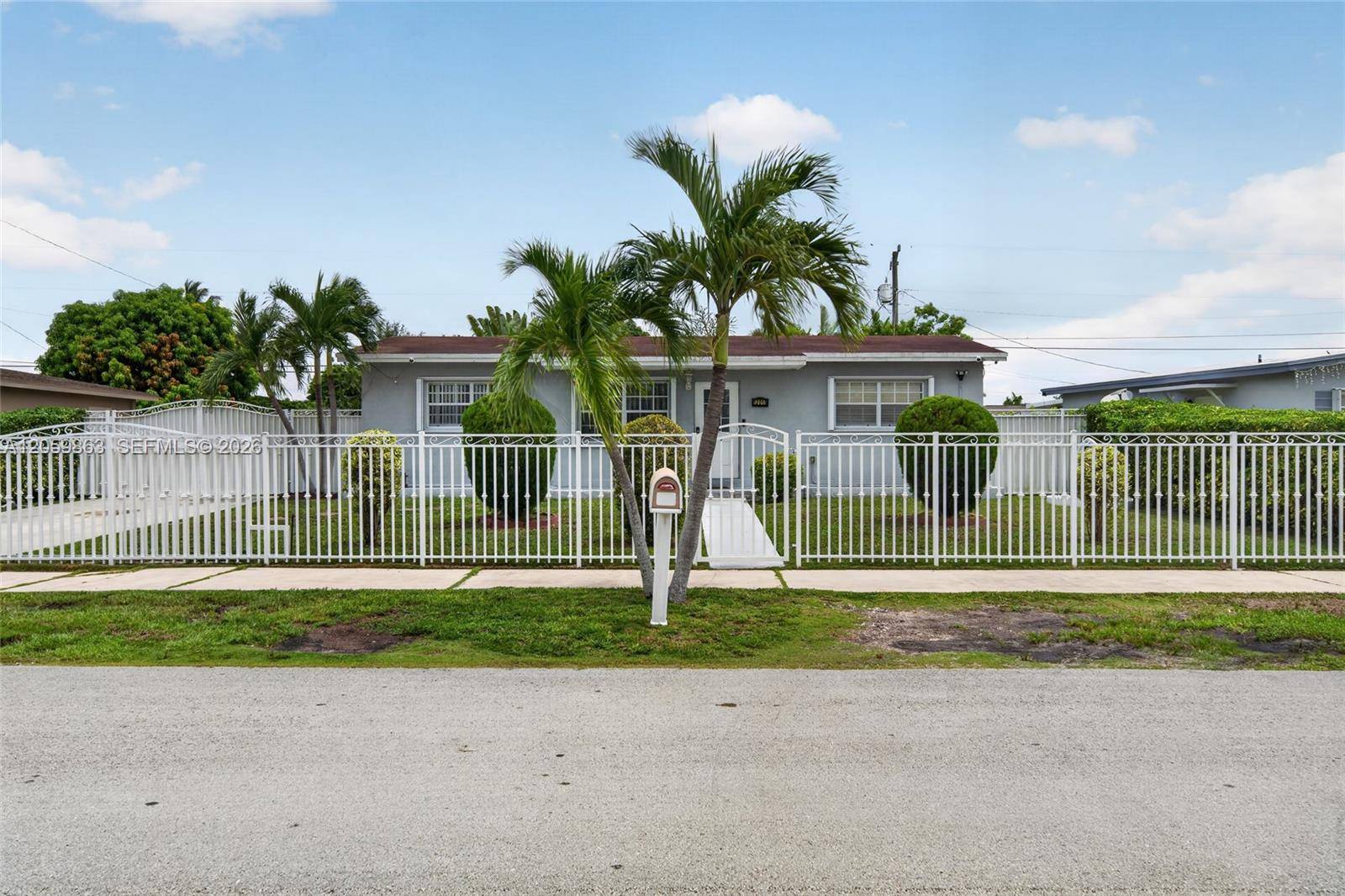 12015 SW 188 STMiami - picture