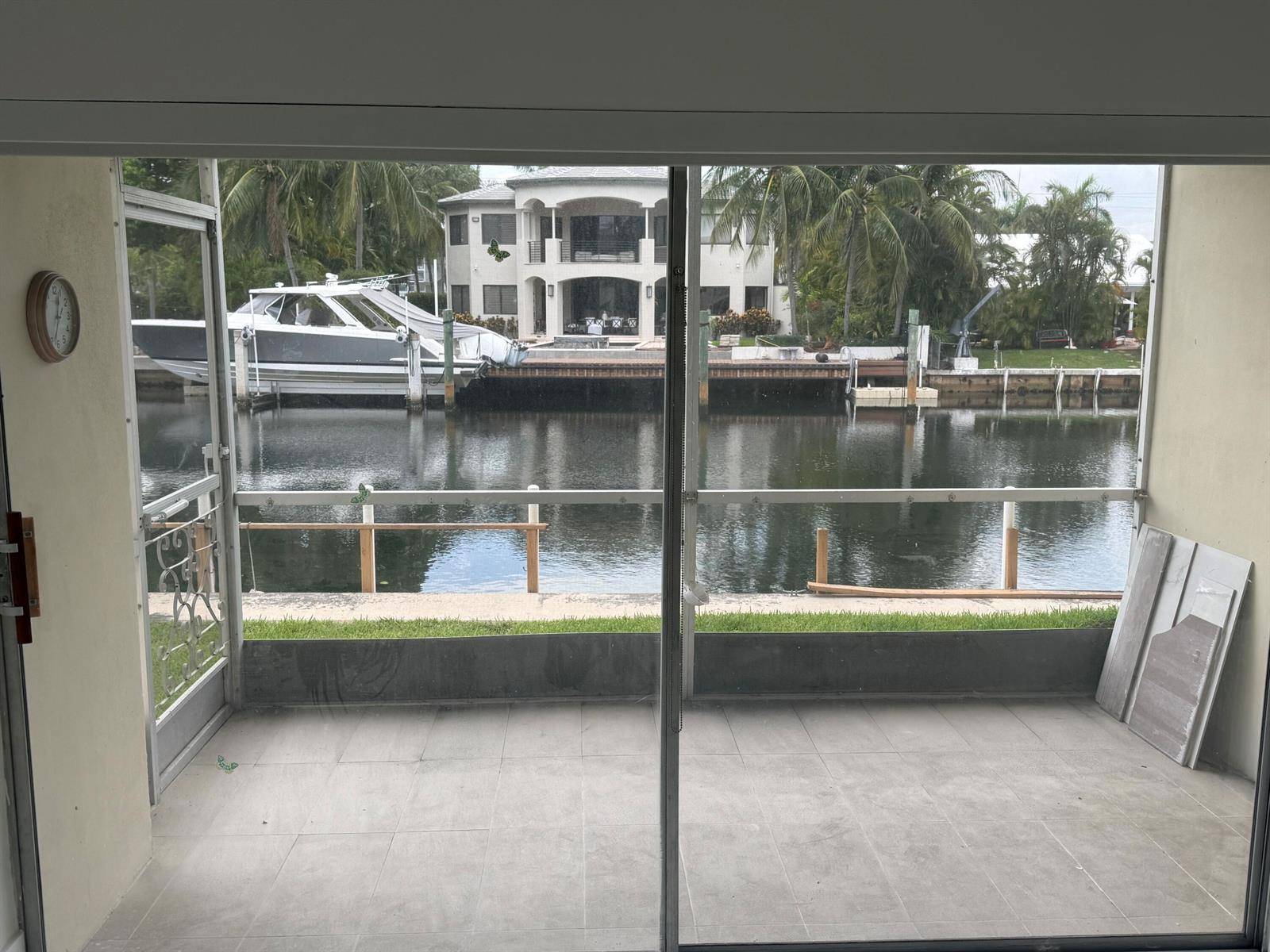 460 Paradise IsleHallandale Beach - ISLE OF PARADISE CO-OP condo unit 101 - picture