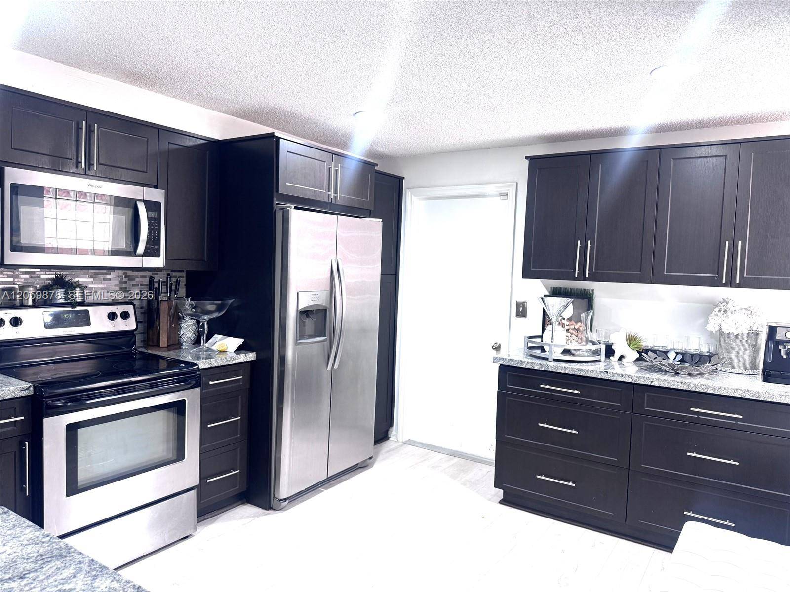 1543 Barcelona WayWeston - SECTORS 3 & 4 BOUNDARY PL condo unit 5-30 - picture